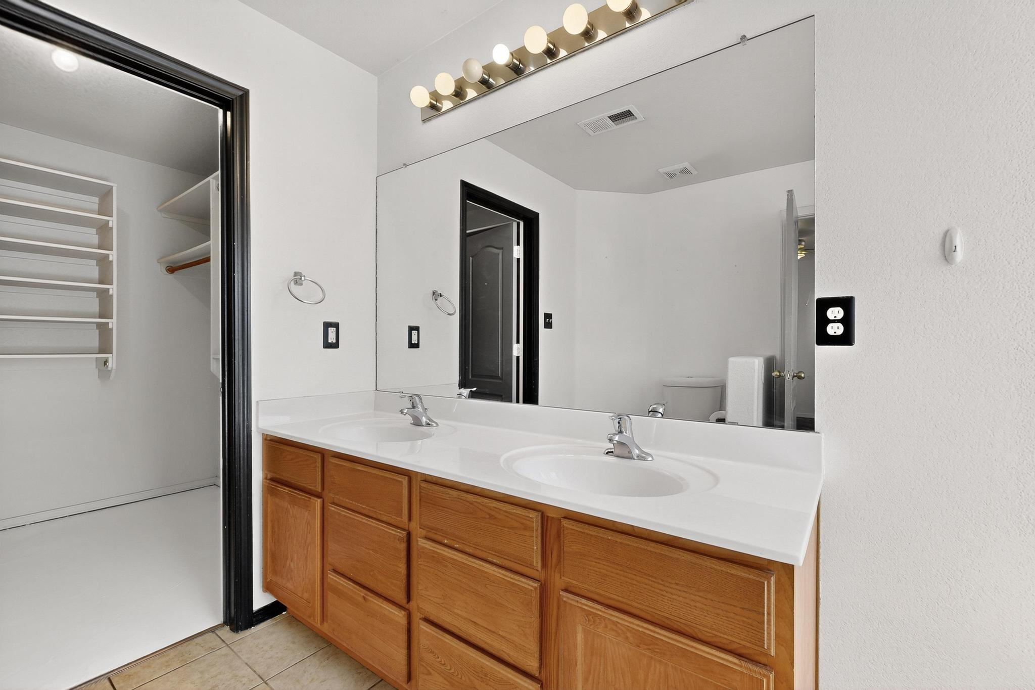 9101 INDIGO SKY Trail SW