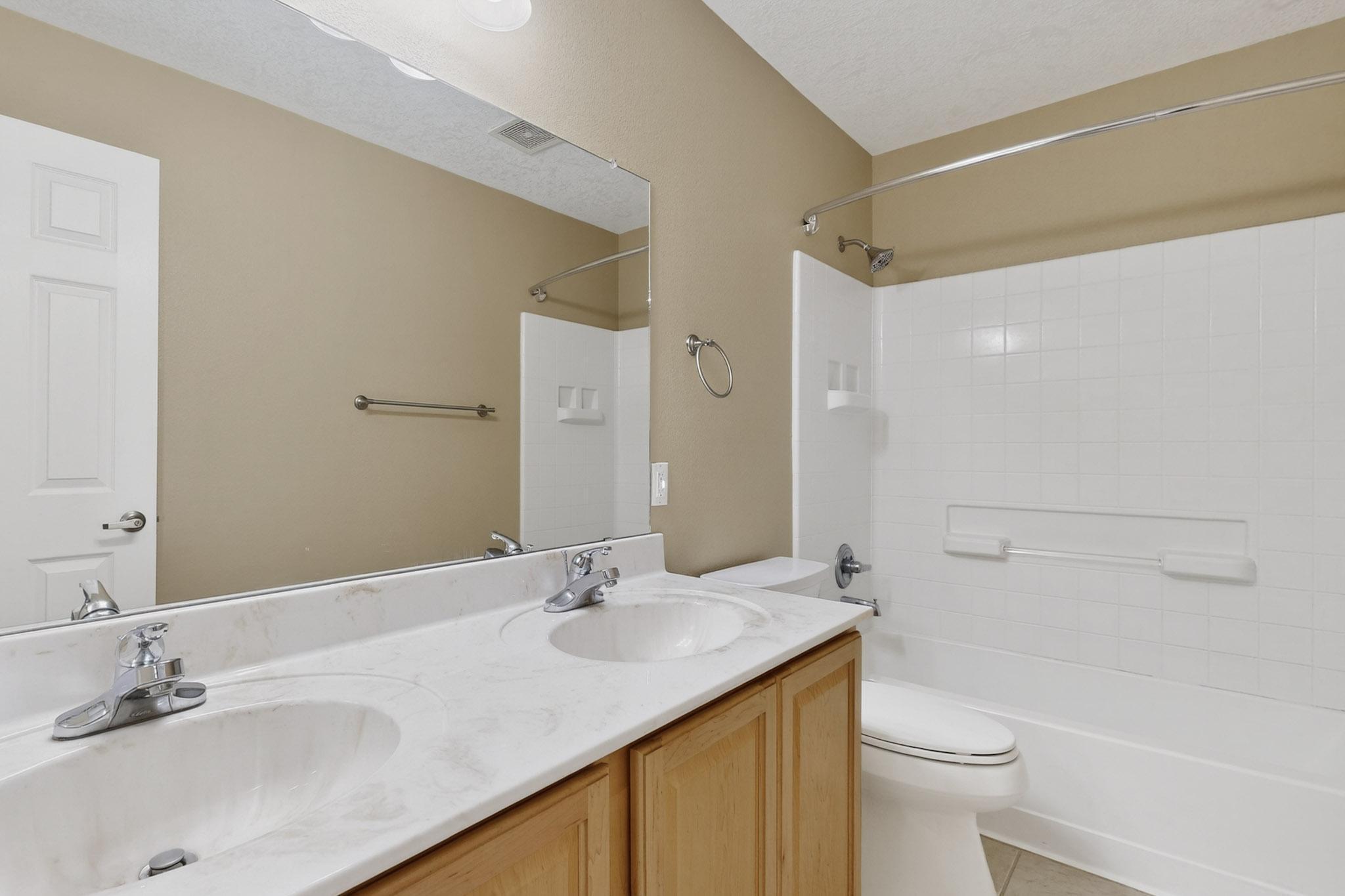 7119 ALAMILLO Road NW