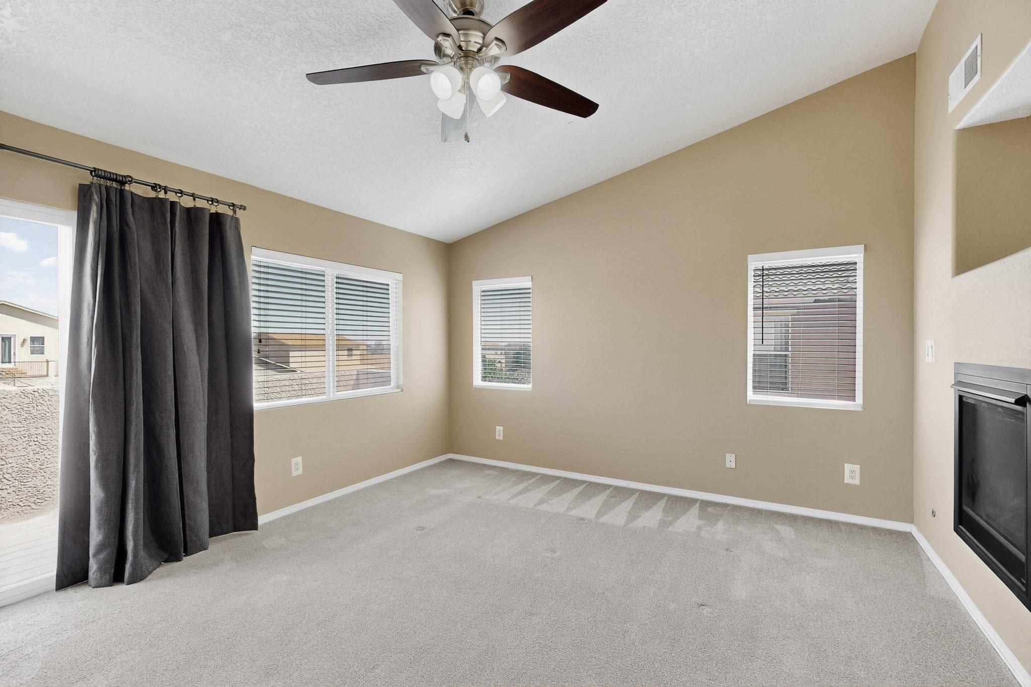 7119 ALAMILLO Road NW