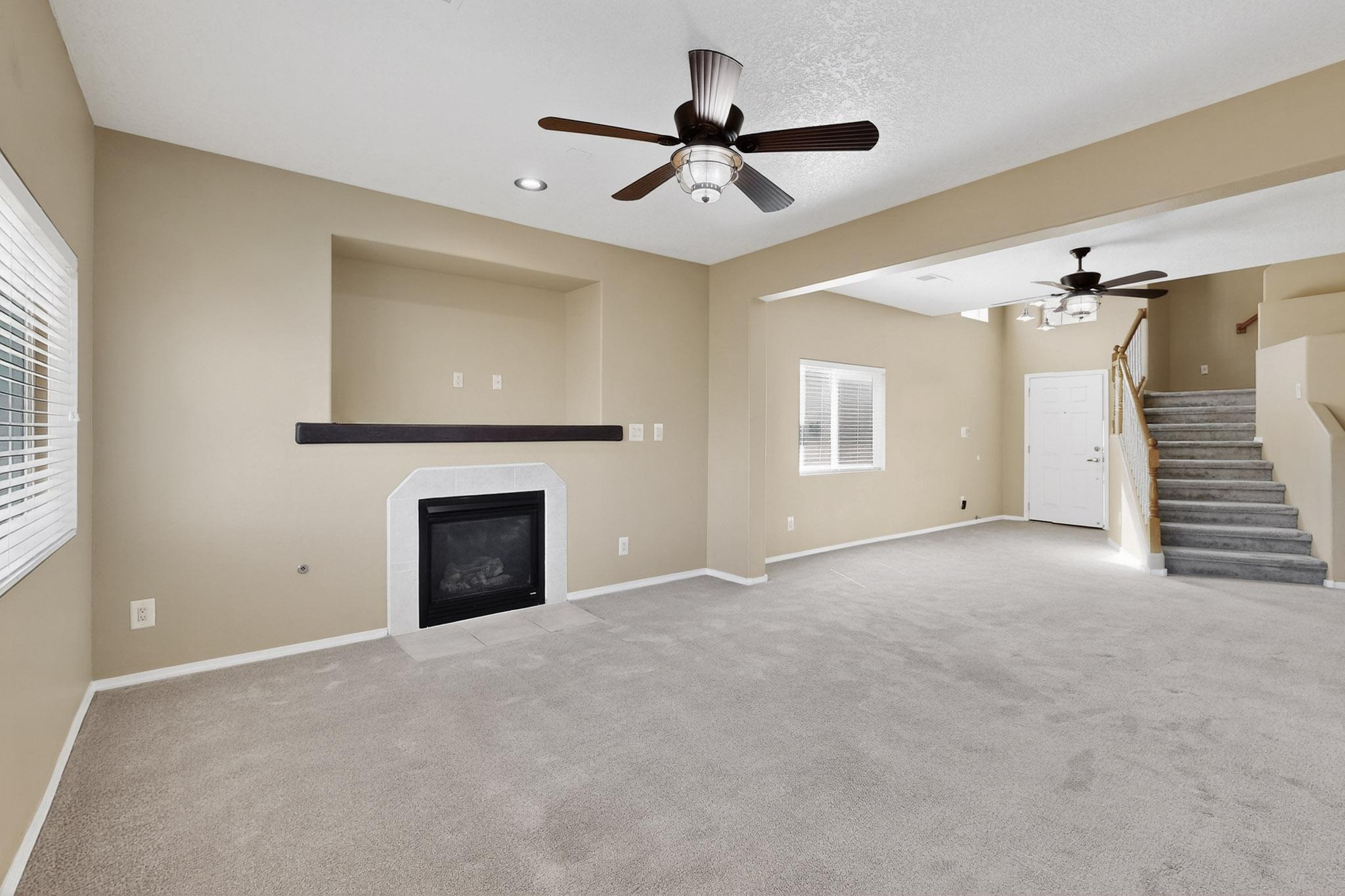 7119 ALAMILLO Road NW