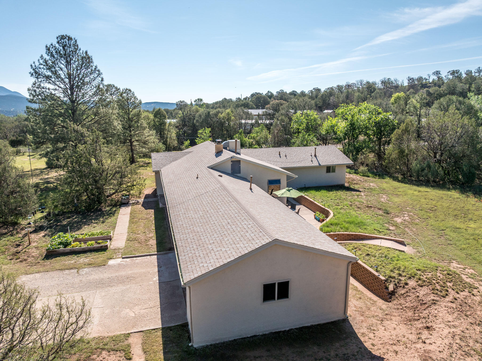 10 & 16 MEADOWLARK Lane