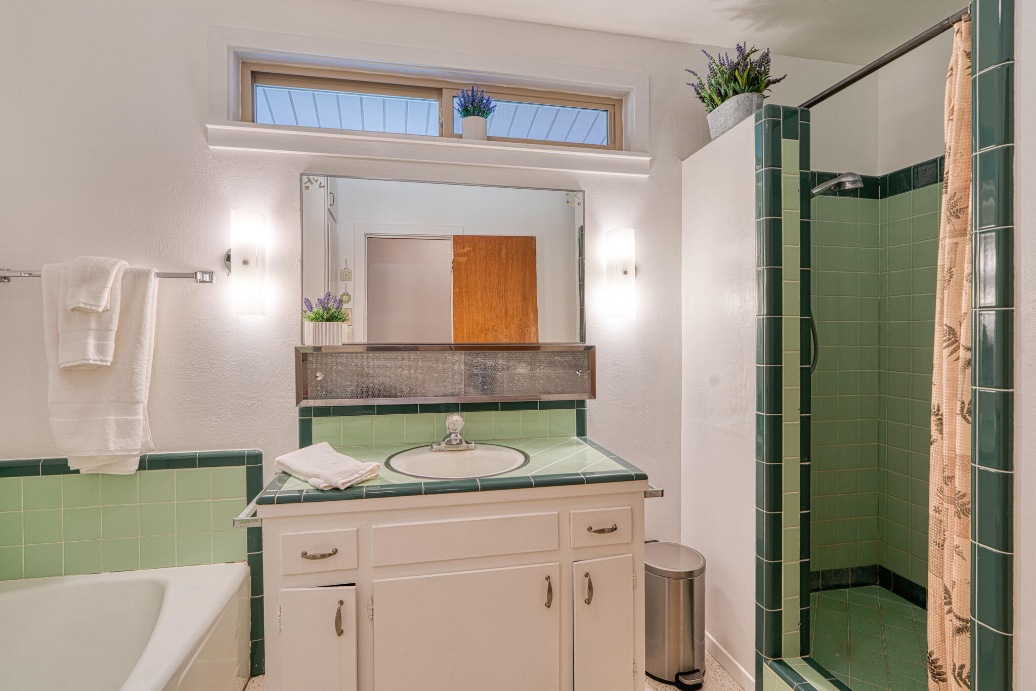 10 & 16 MEADOWLARK Lane