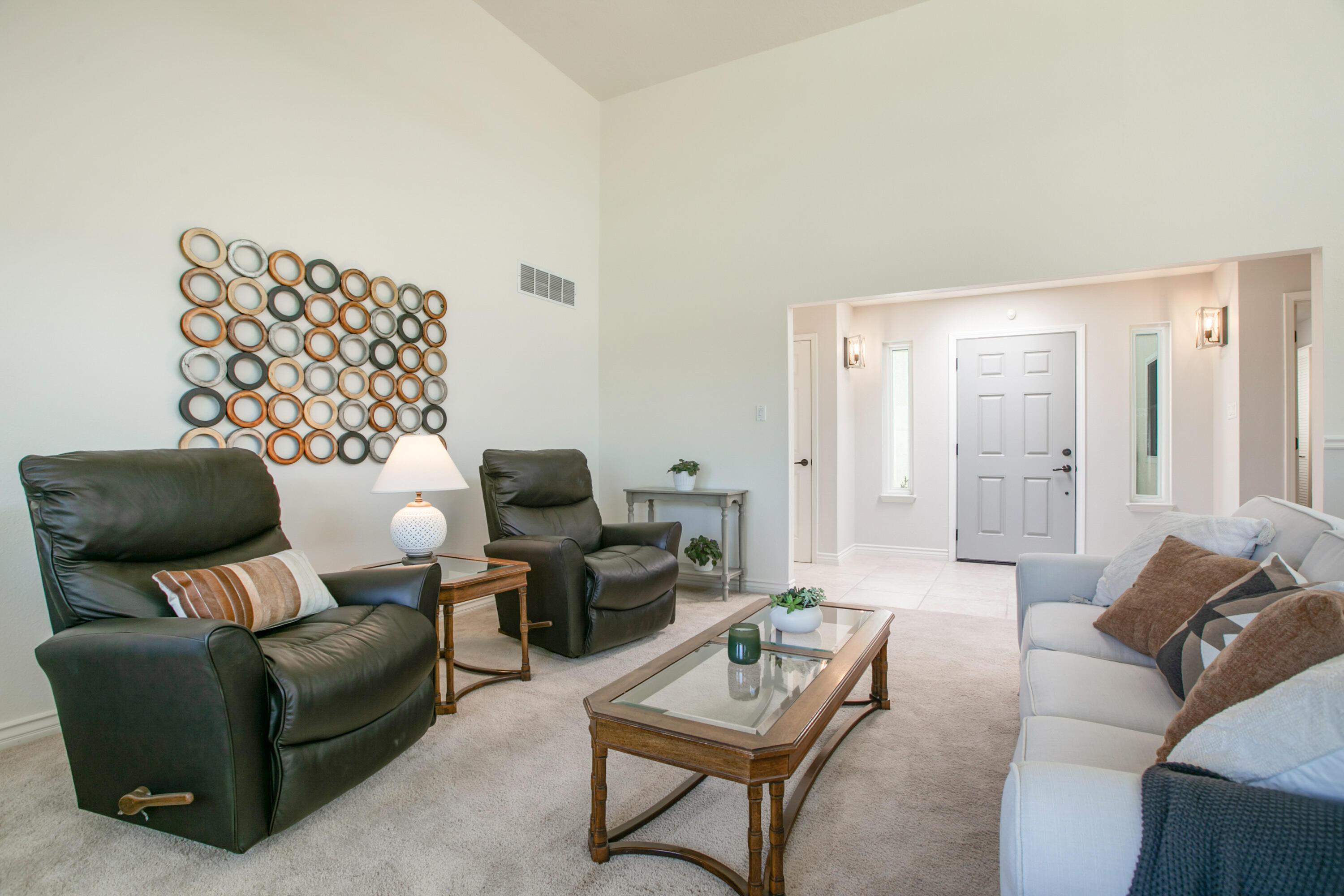 4015 CALLE PINO NE