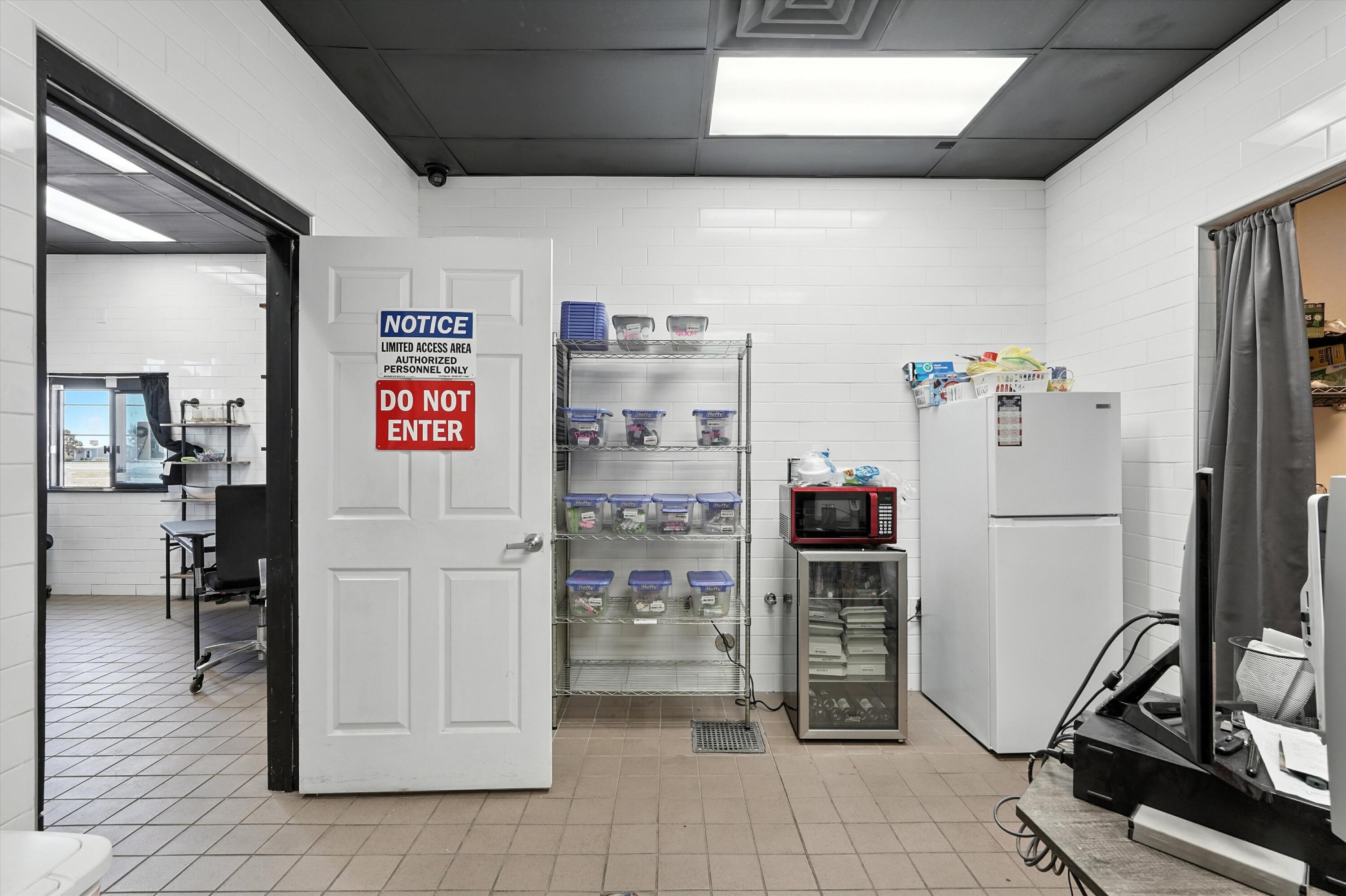 2015 U.S. Rt. 66 Suite 1