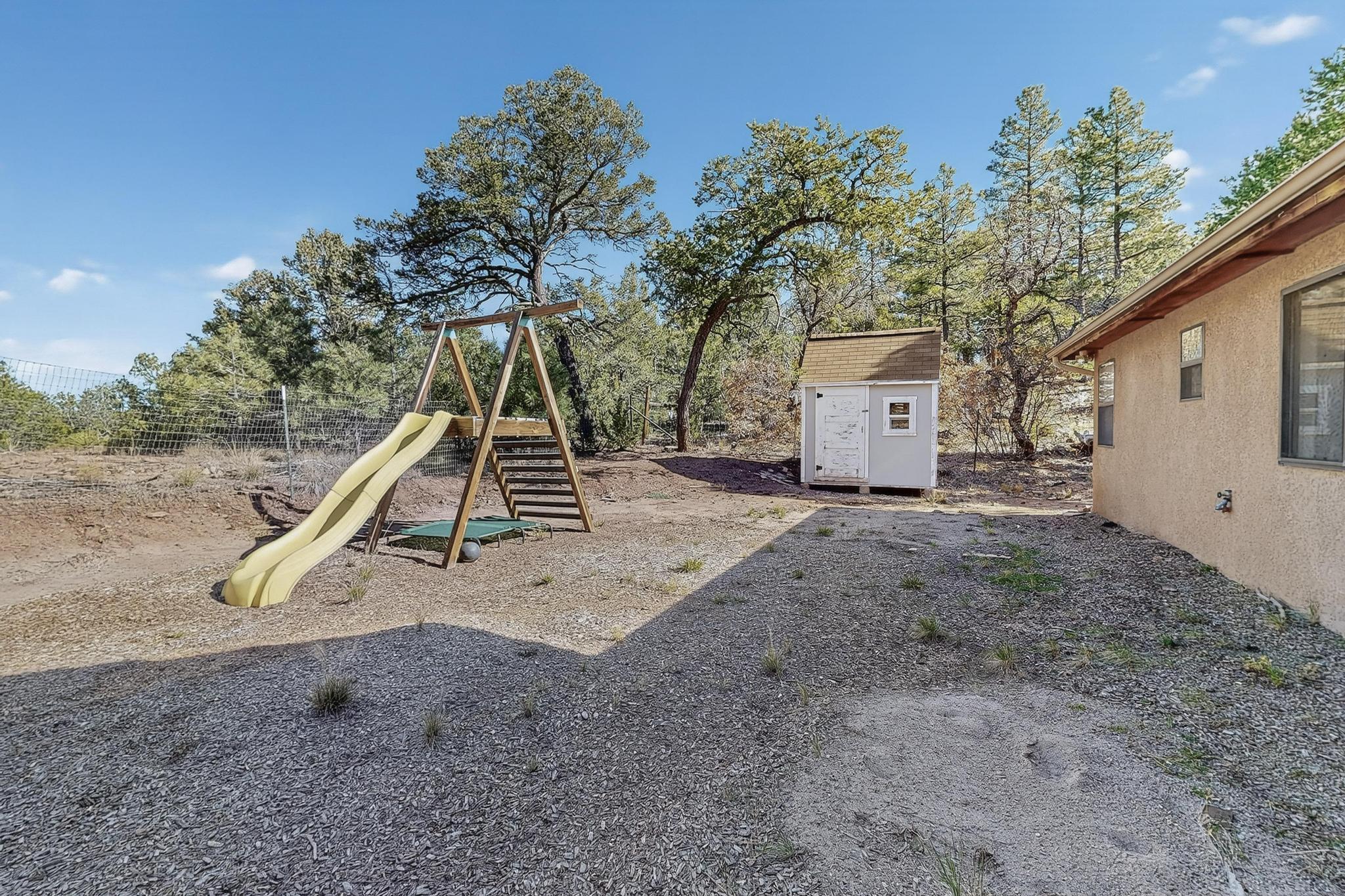 116 SANDIA CREST Road