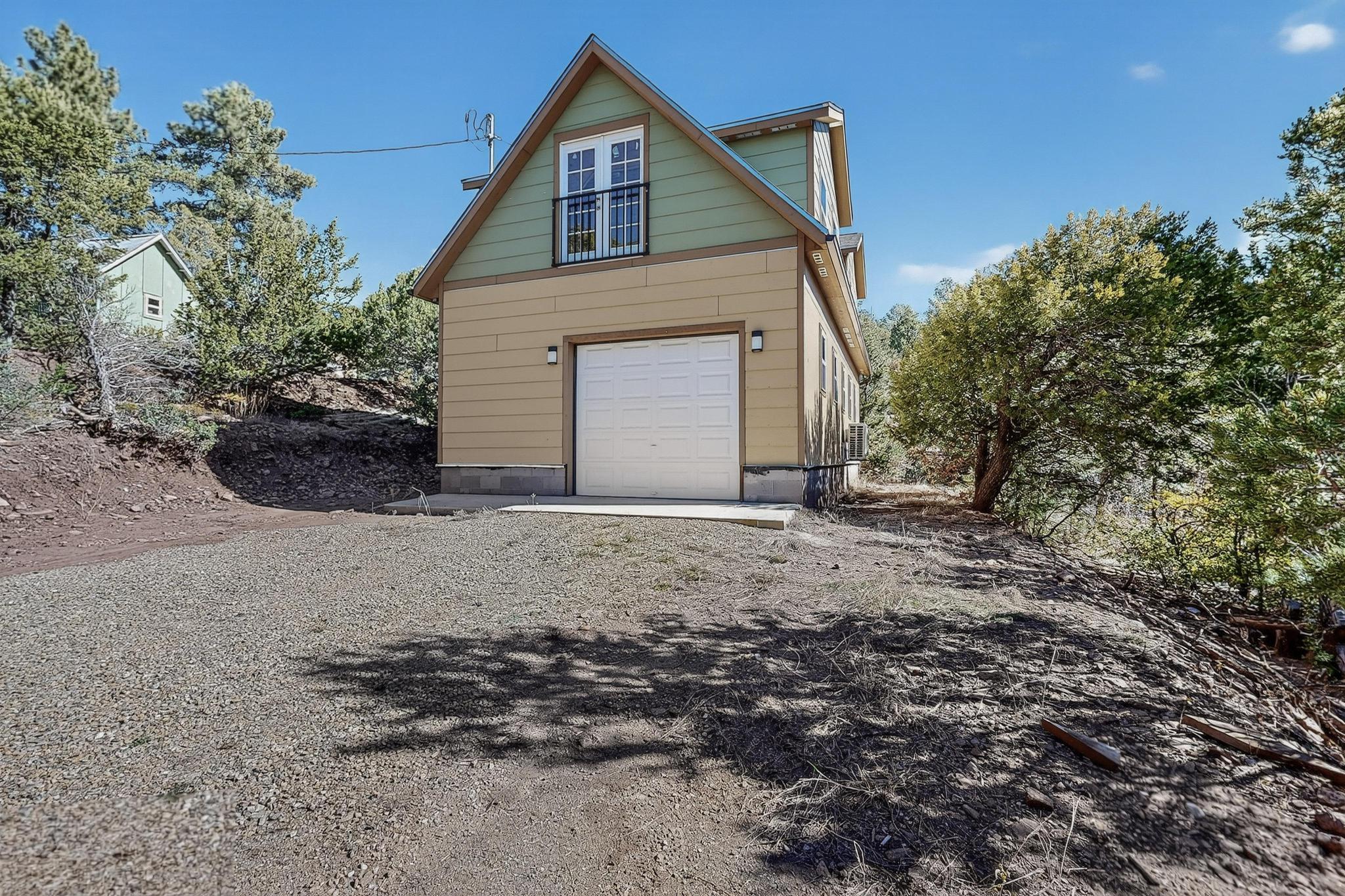 116 SANDIA CREST Road