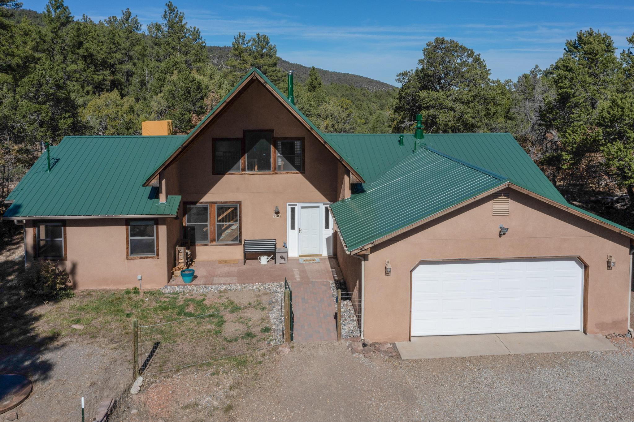 116 SANDIA CREST Road