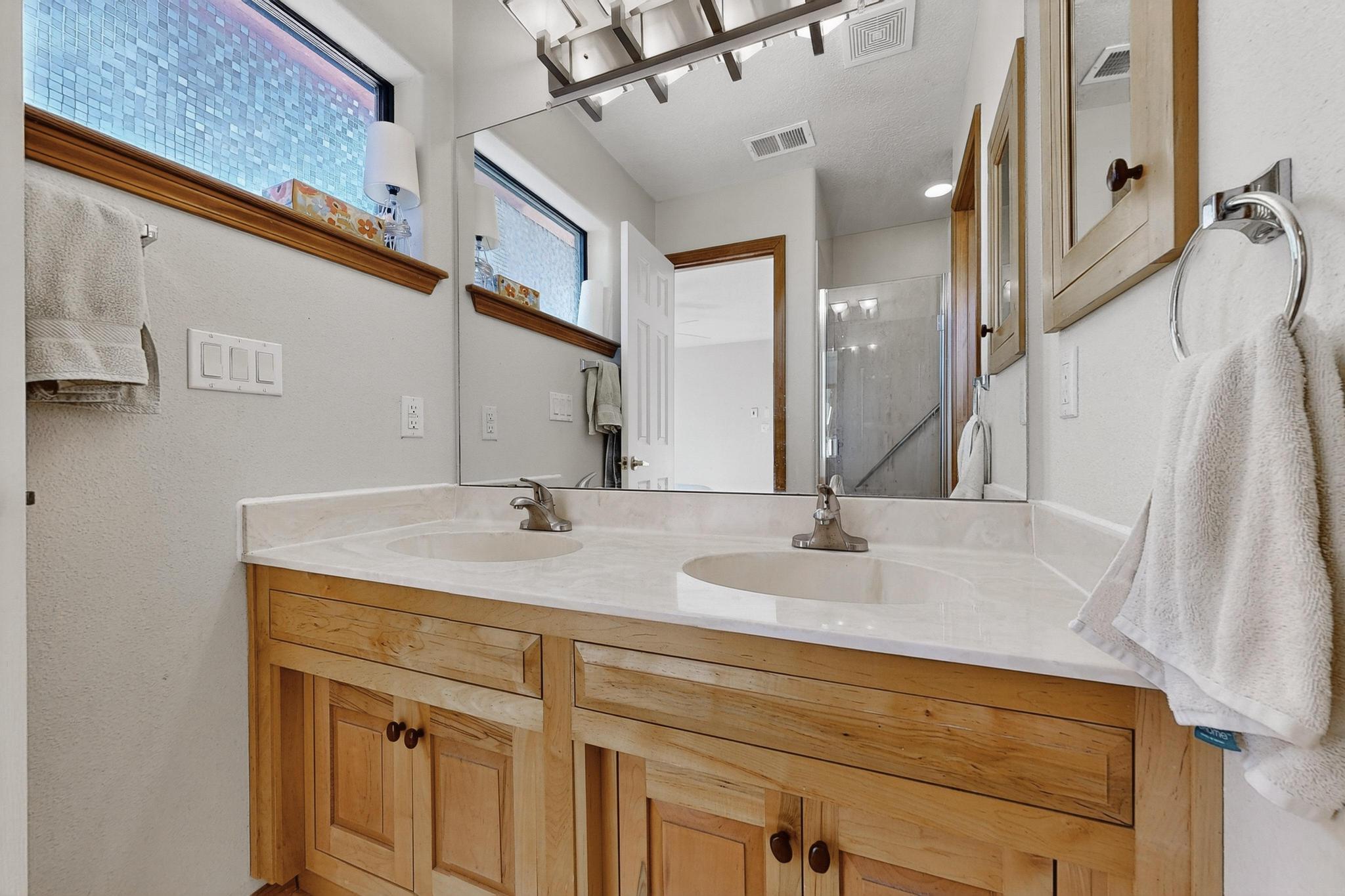 116 SANDIA CREST Road