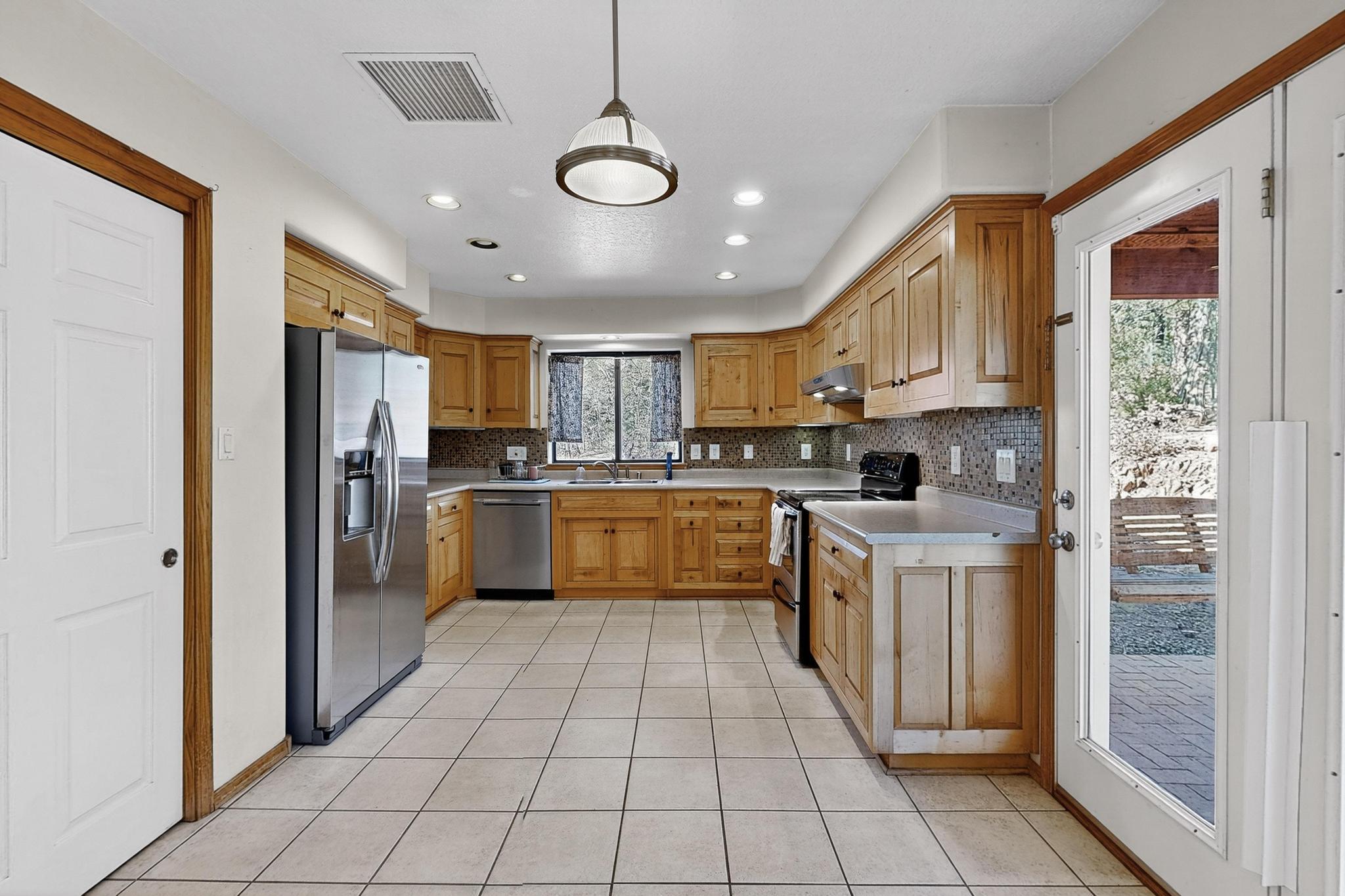 116 SANDIA CREST Road