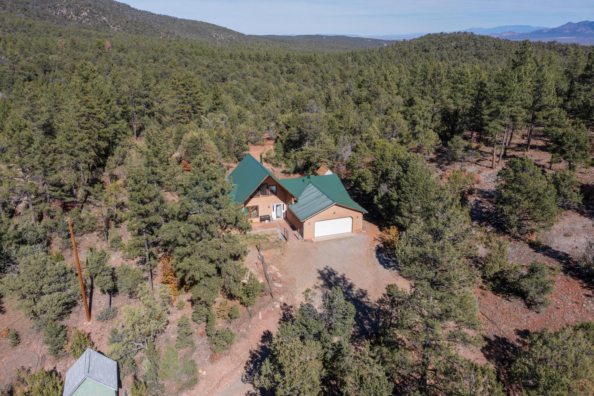 116 SANDIA CREST Road