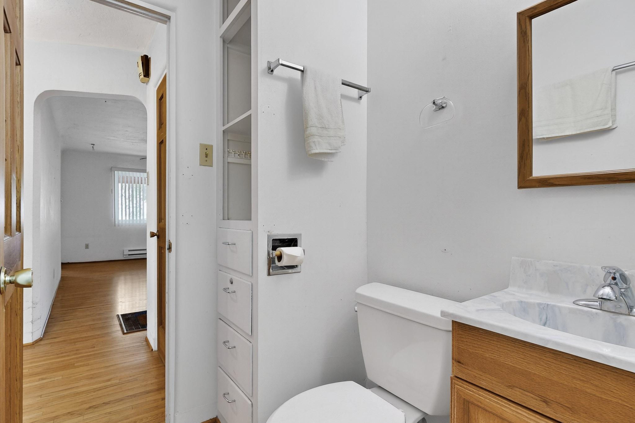 1322 COLUMBIA Drive NE