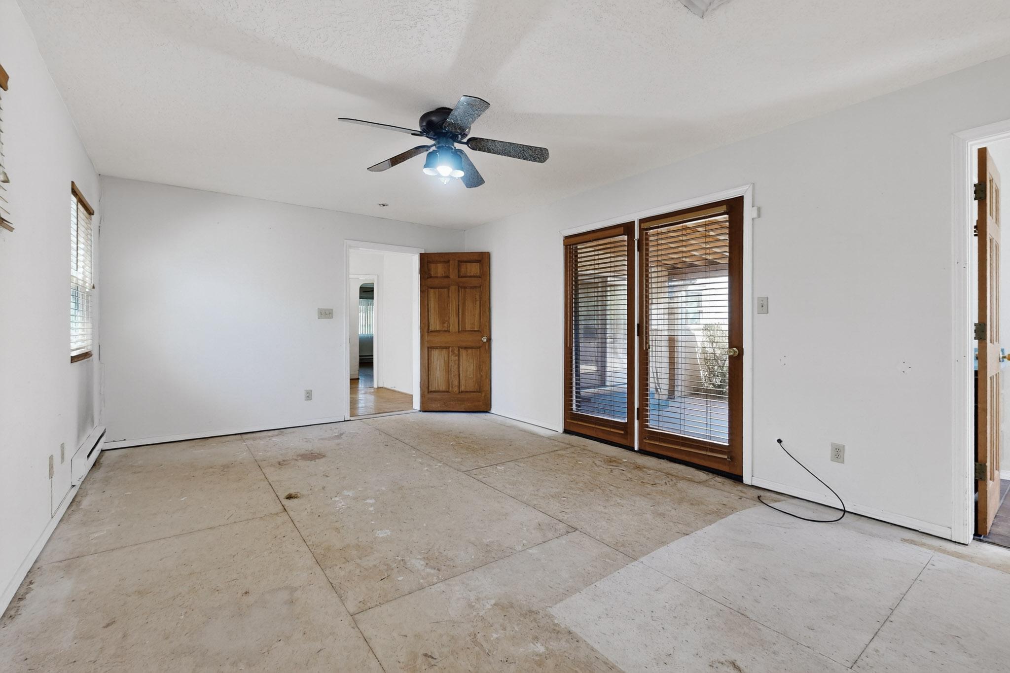 1322 COLUMBIA Drive NE