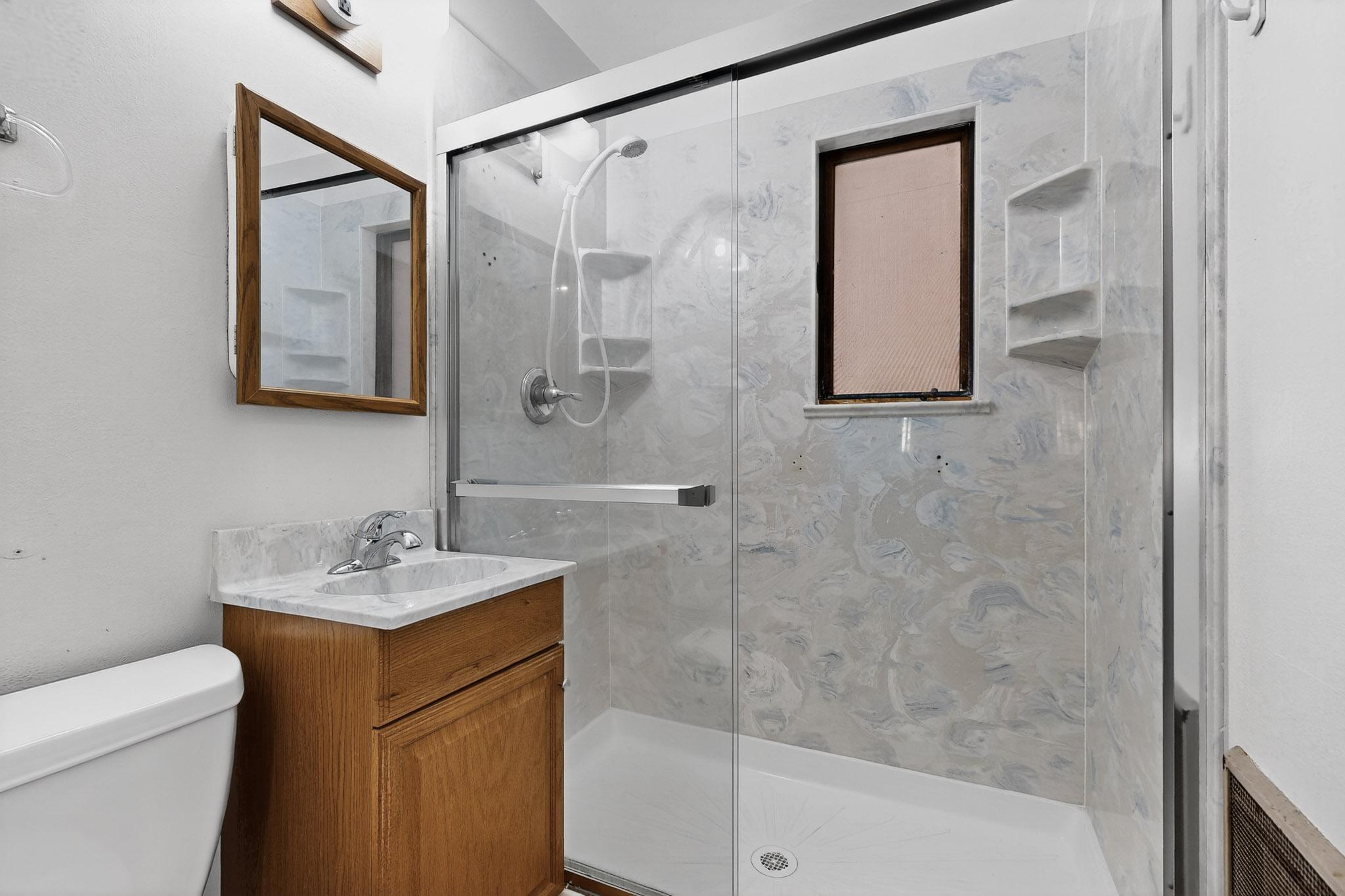 1322 COLUMBIA Drive NE