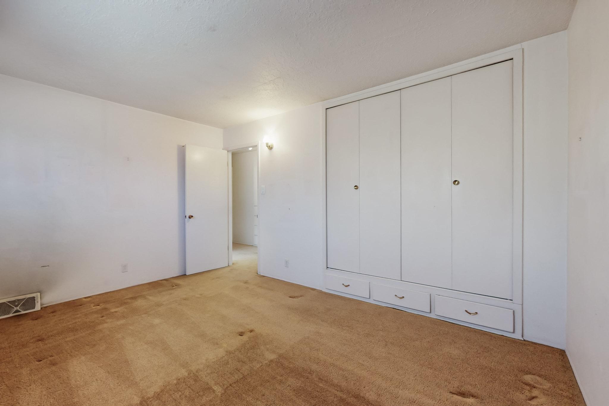 10129 MESA ARRIBA Avenue NE