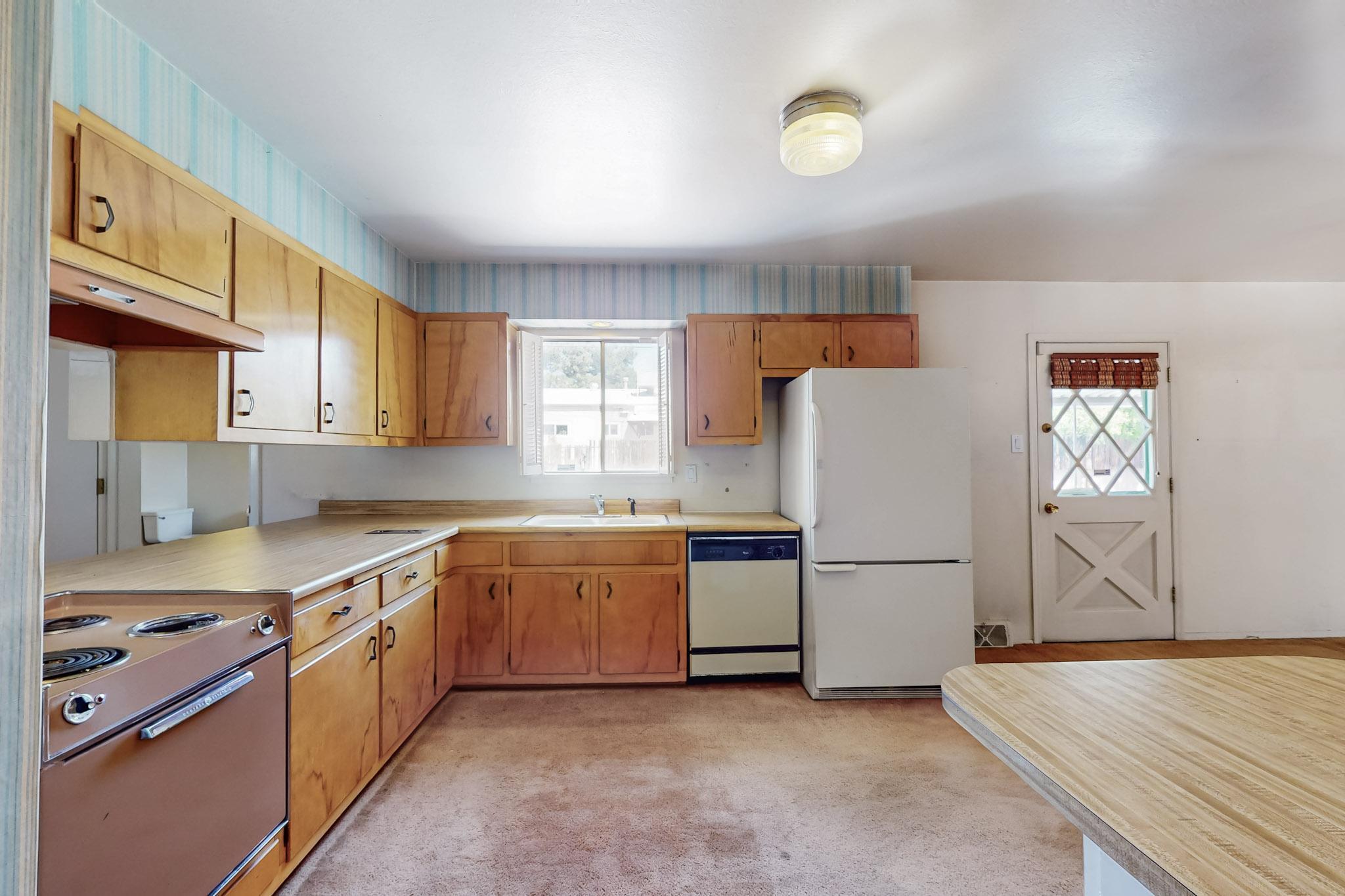 10129 MESA ARRIBA Avenue NE