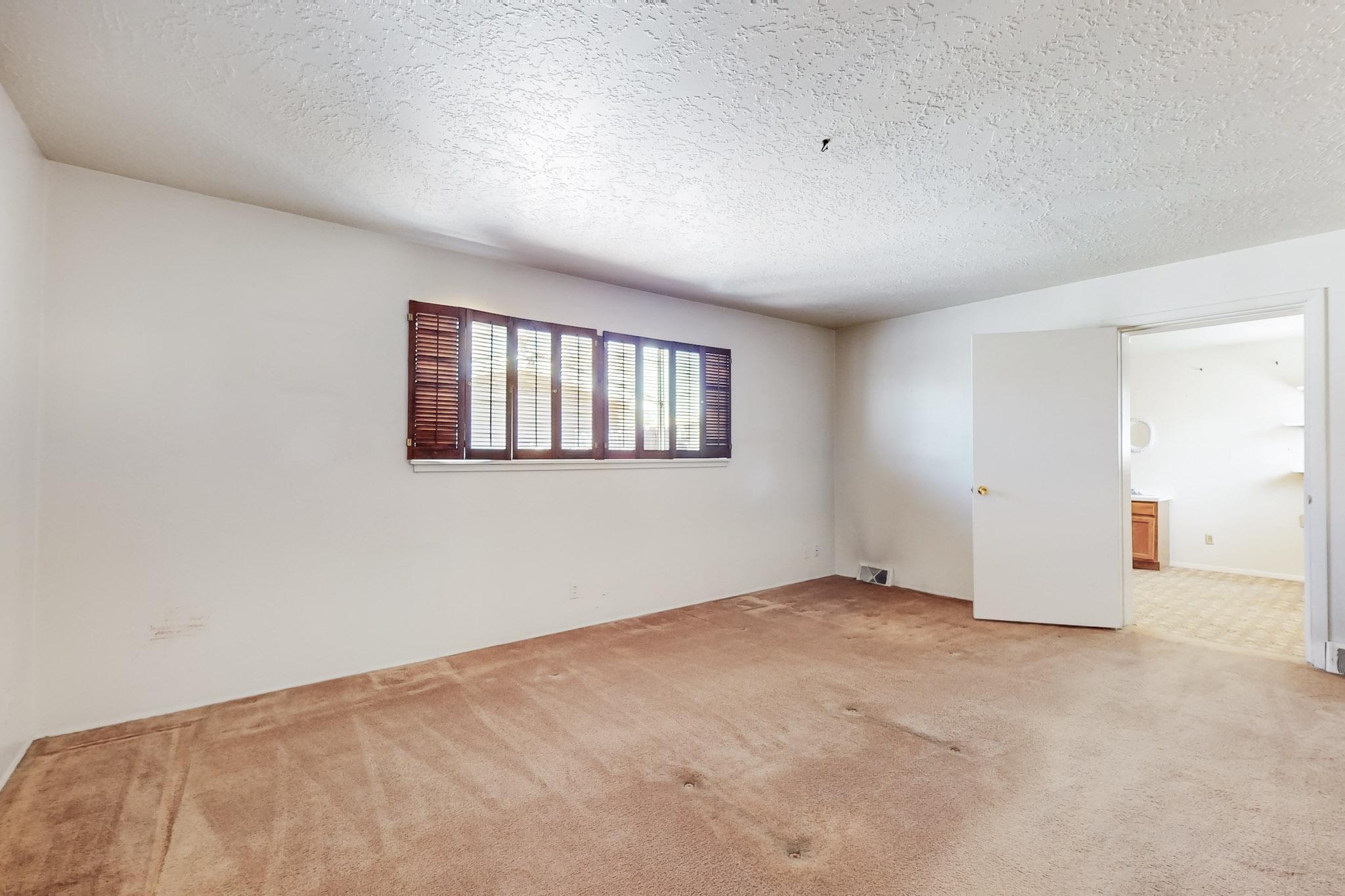 10129 MESA ARRIBA Avenue NE