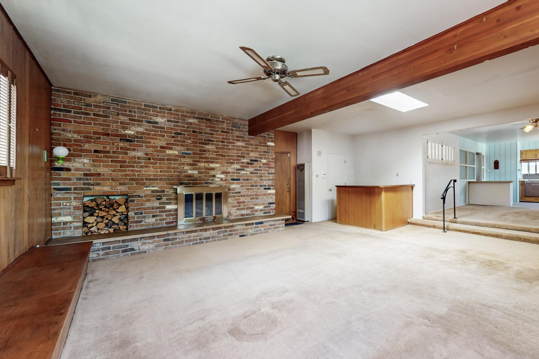 10129 MESA ARRIBA Avenue NE