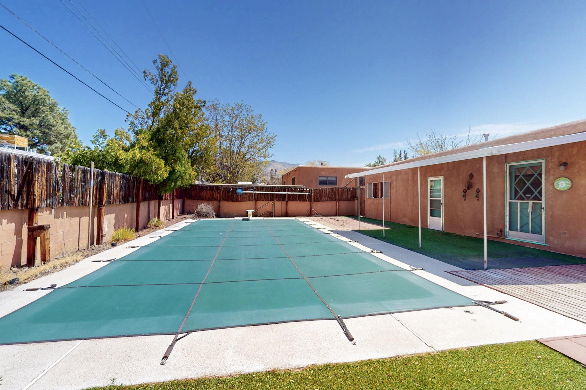 10129 MESA ARRIBA Avenue NE