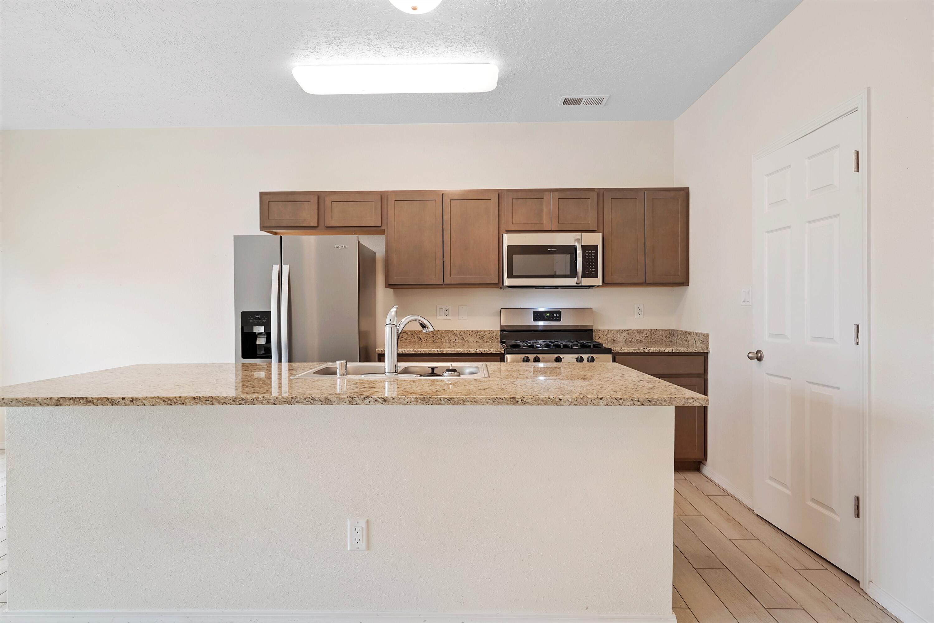 5713 PINNACLE PEAK Court NW