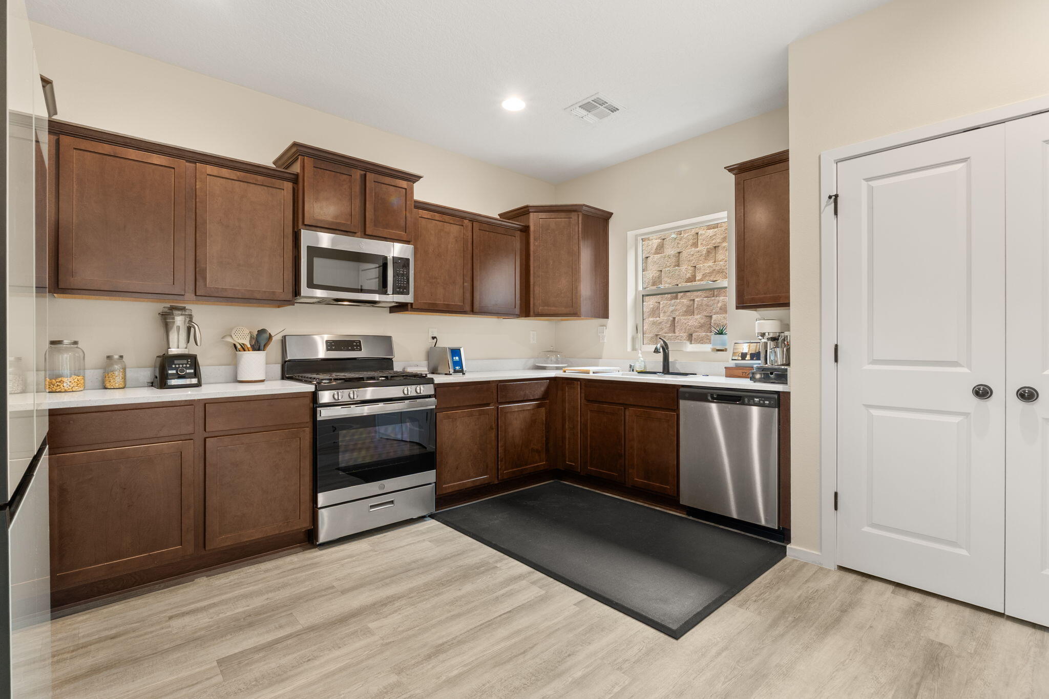 13605 Covered Wagon Avenue SE