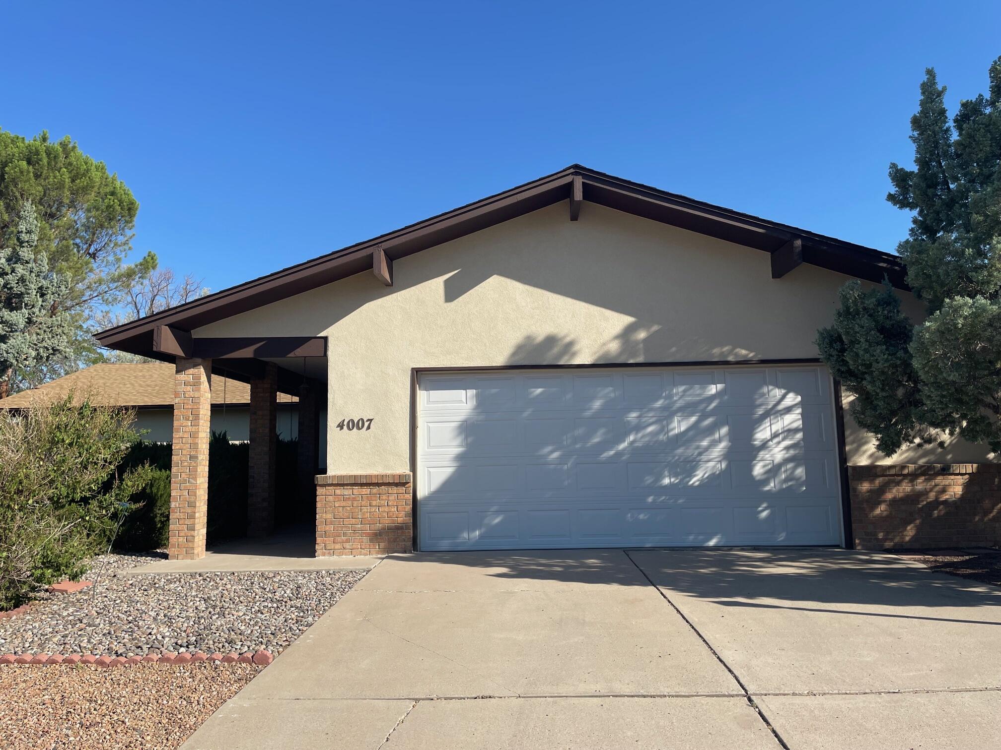 4007 TORREY PINES Road SE