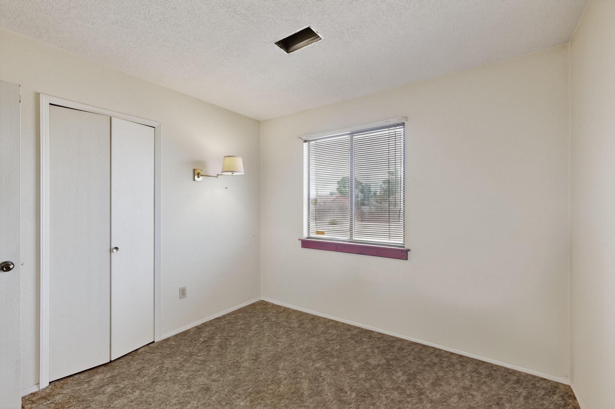 569 APACHE Loop SW
