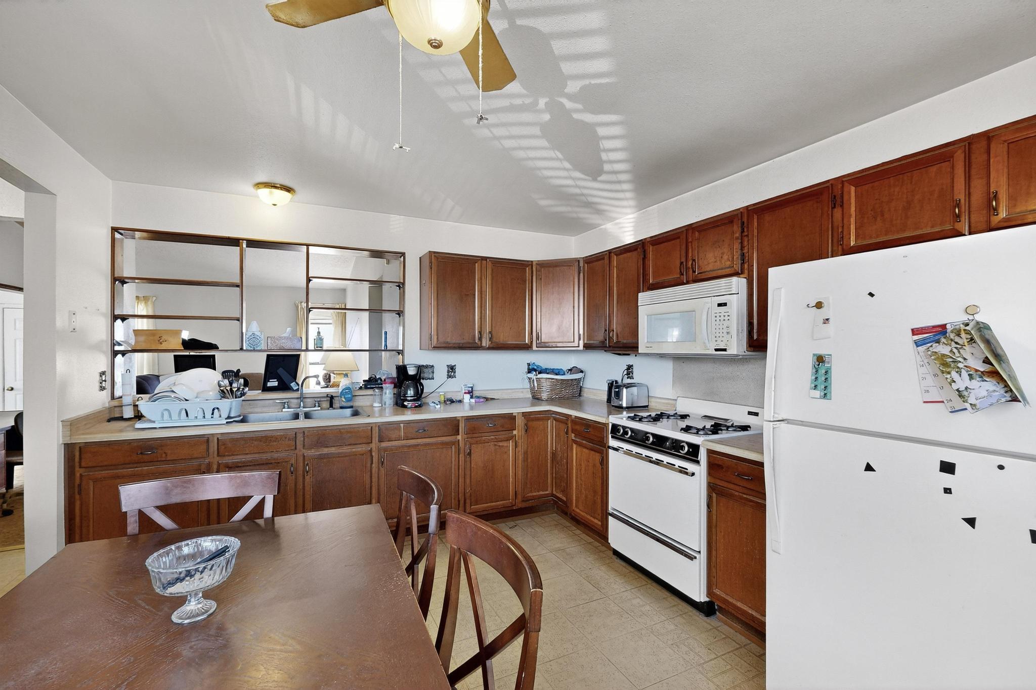 569 APACHE Loop SW