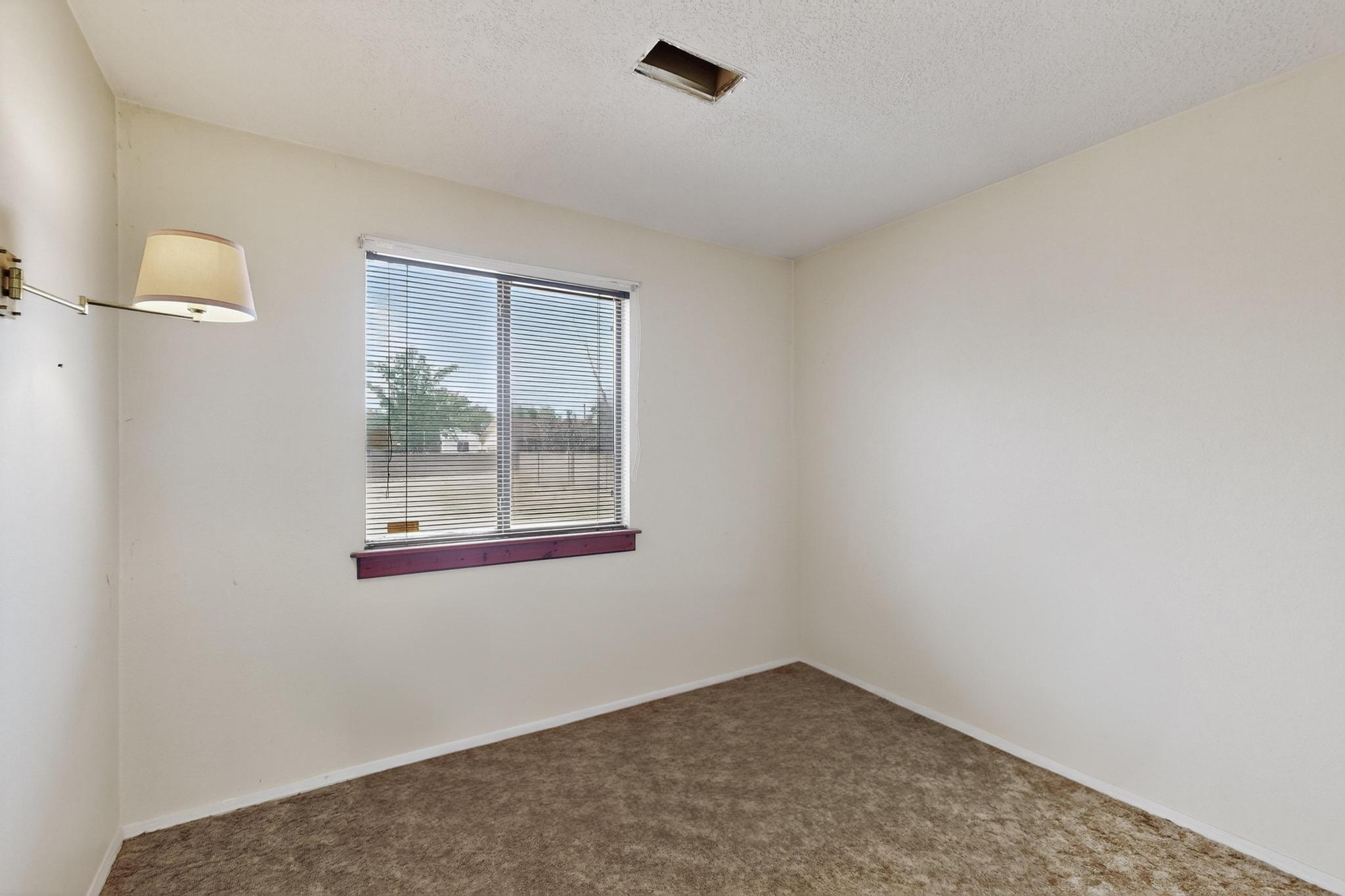 569 APACHE Loop SW