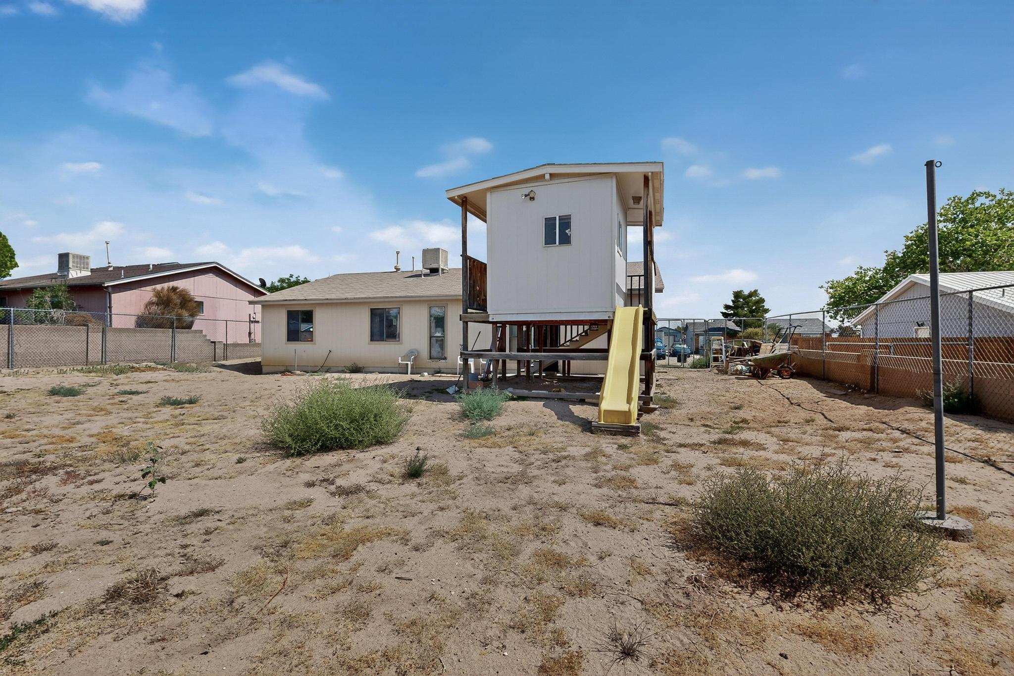 569 APACHE Loop SW