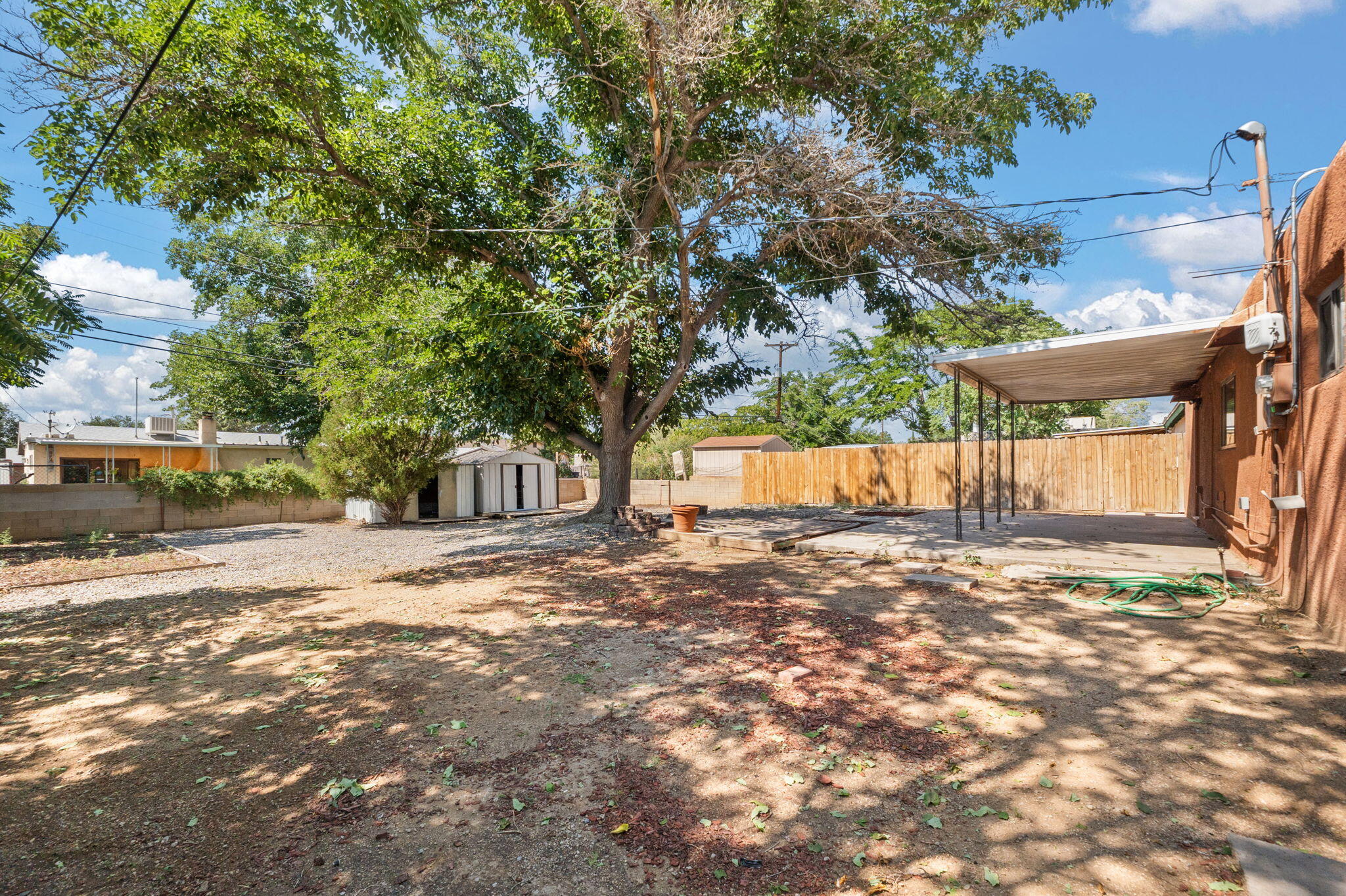 1409 GLORIETA Street NE