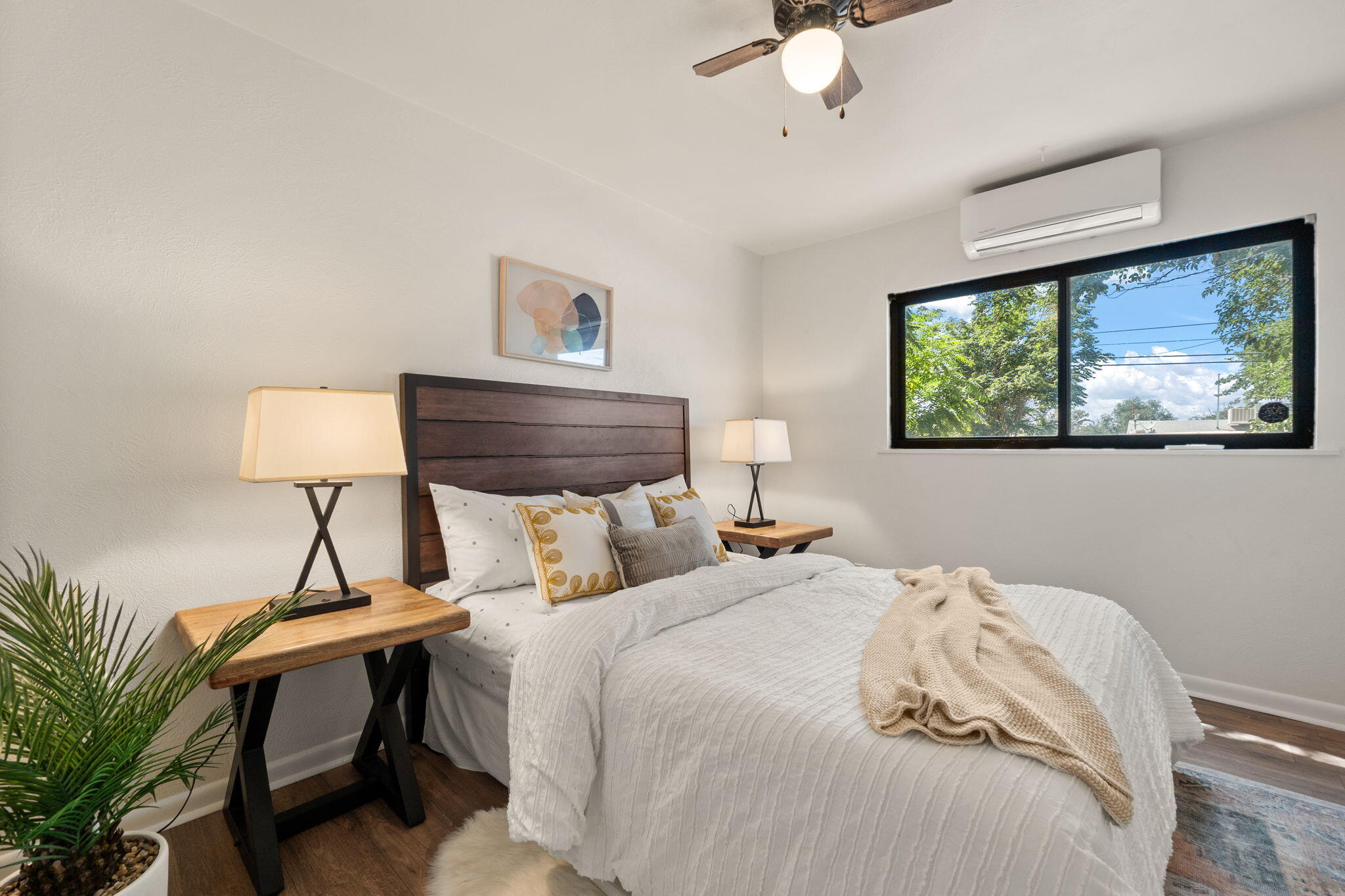 1409 GLORIETA Street NE