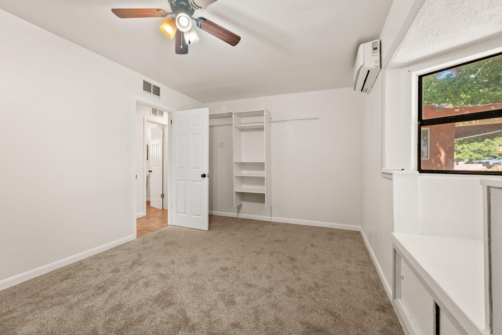 1409 GLORIETA Street NE