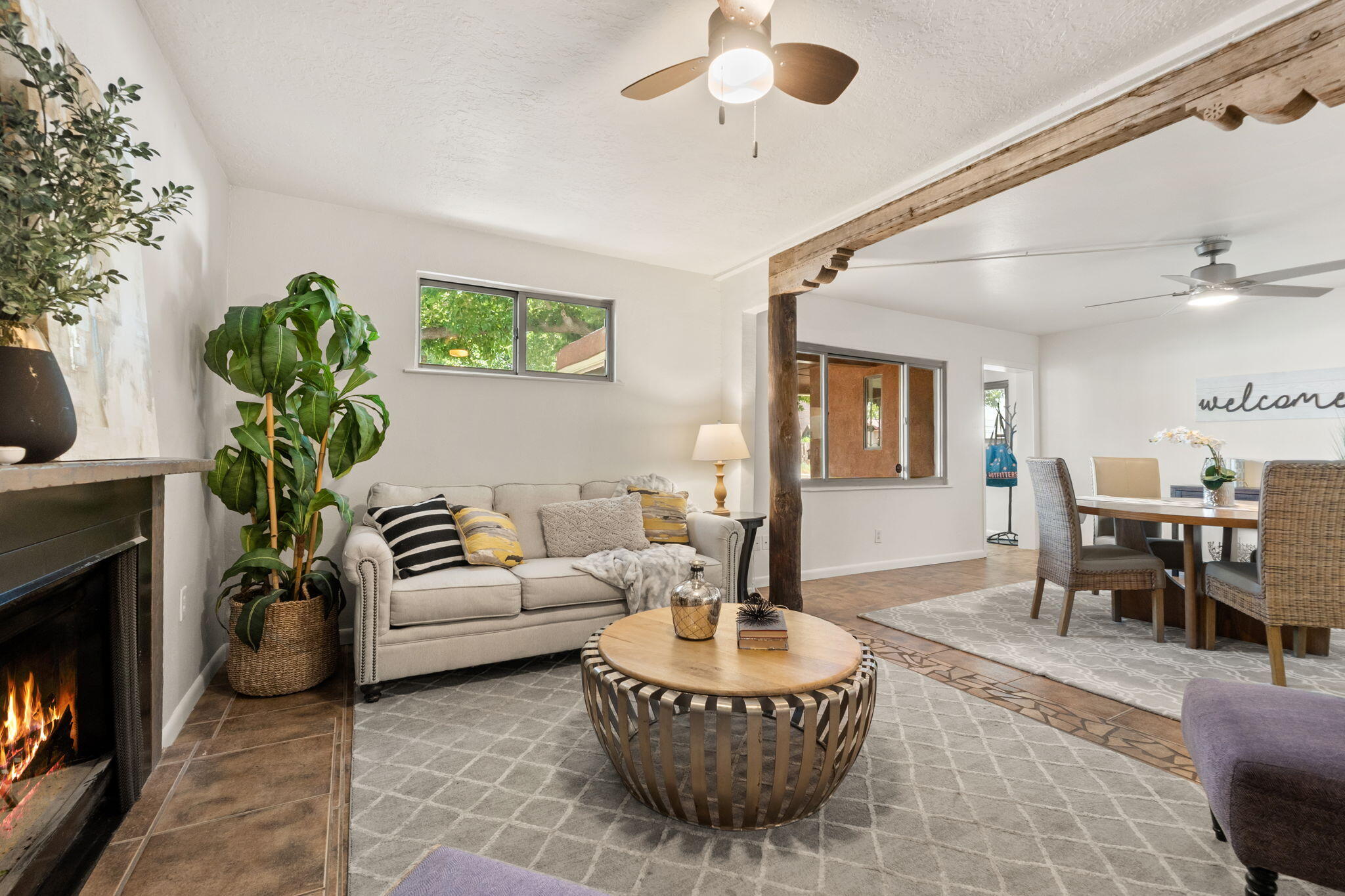 1409 GLORIETA Street NE