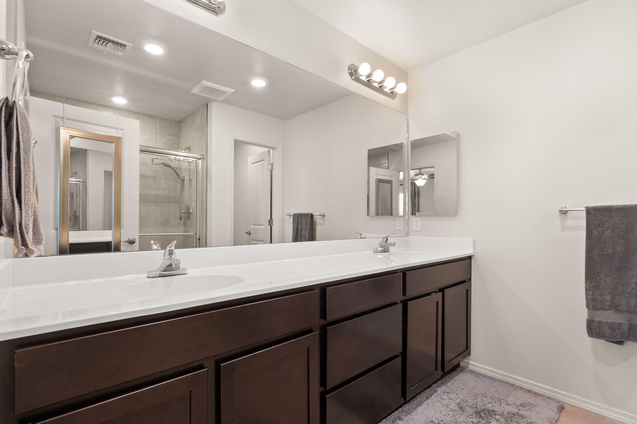 1260 TIERRA VERDE Loop