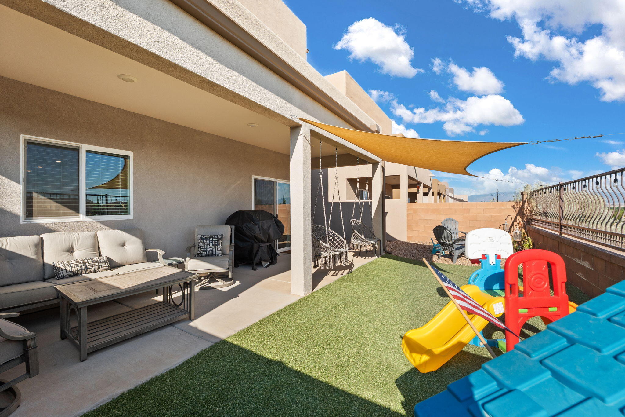 1260 TIERRA VERDE Loop