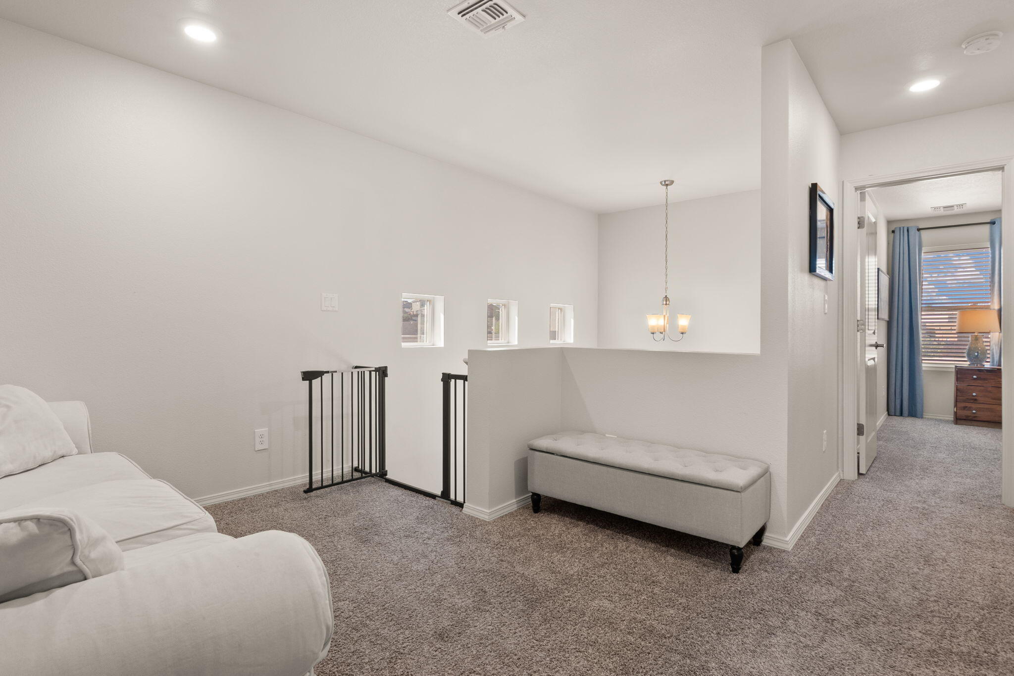 1260 TIERRA VERDE Loop