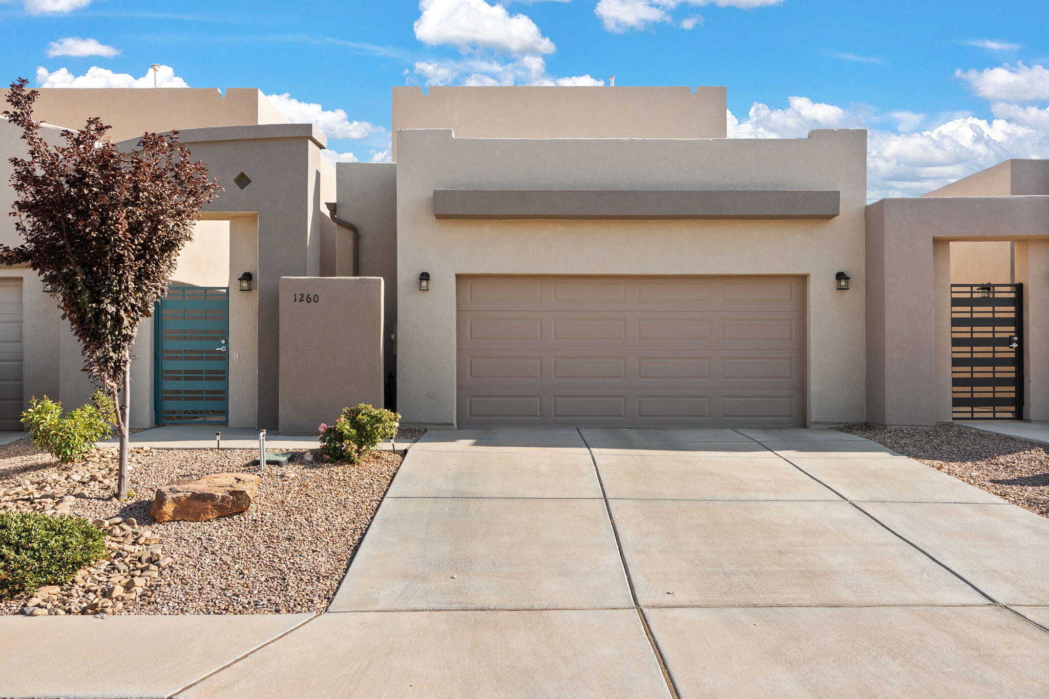 1260 TIERRA VERDE Loop