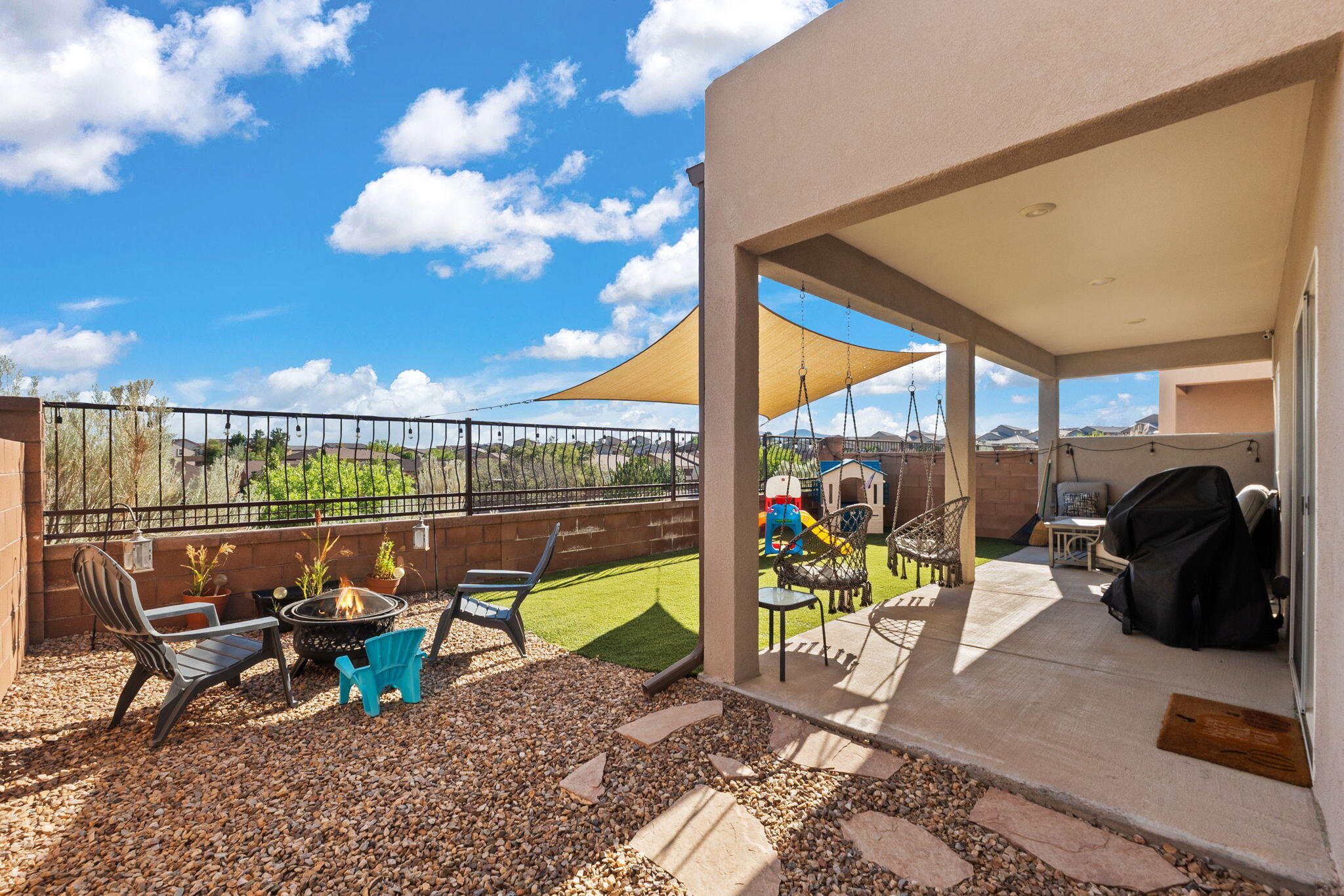 1260 TIERRA VERDE Loop