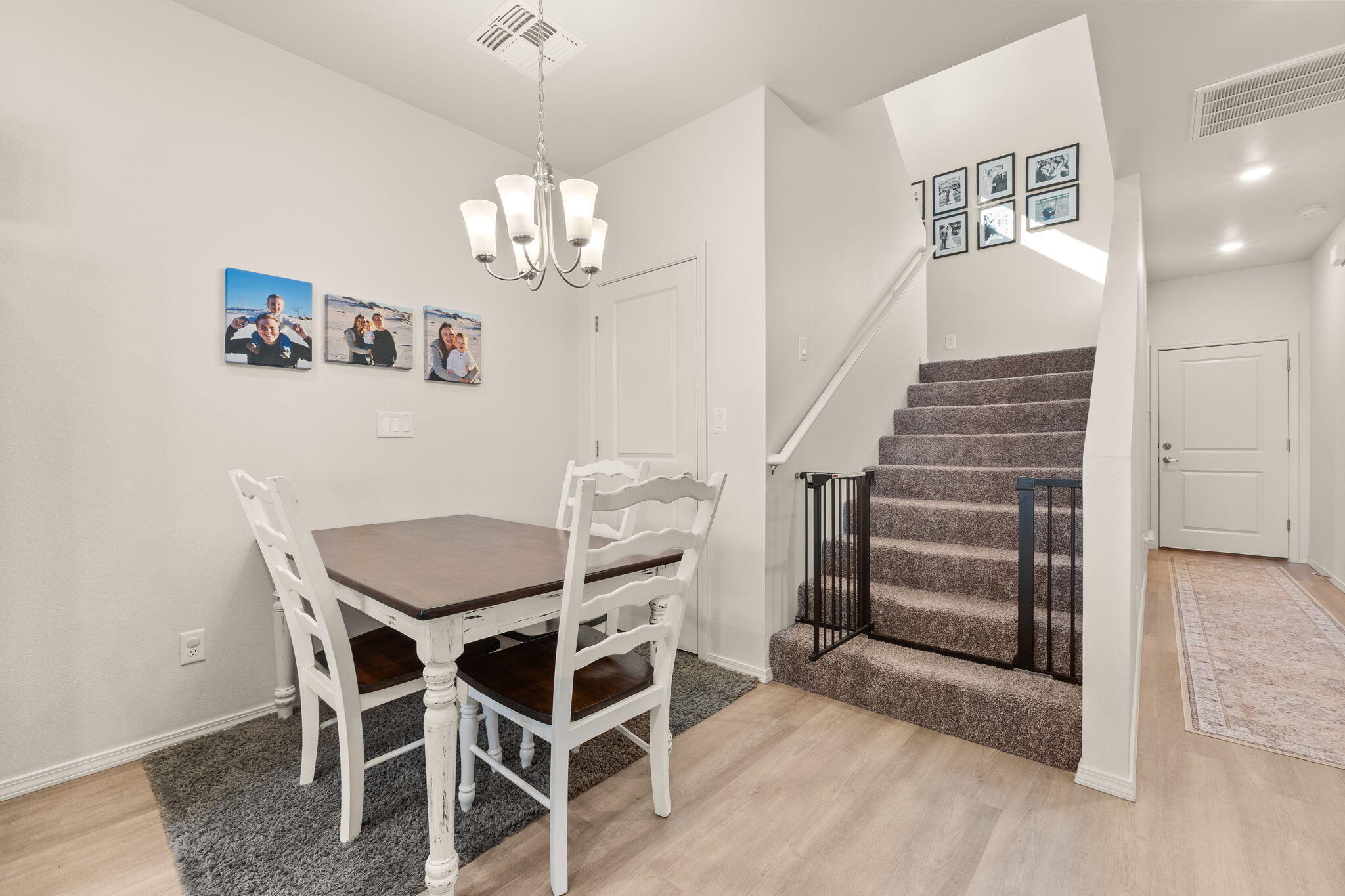 1260 TIERRA VERDE Loop