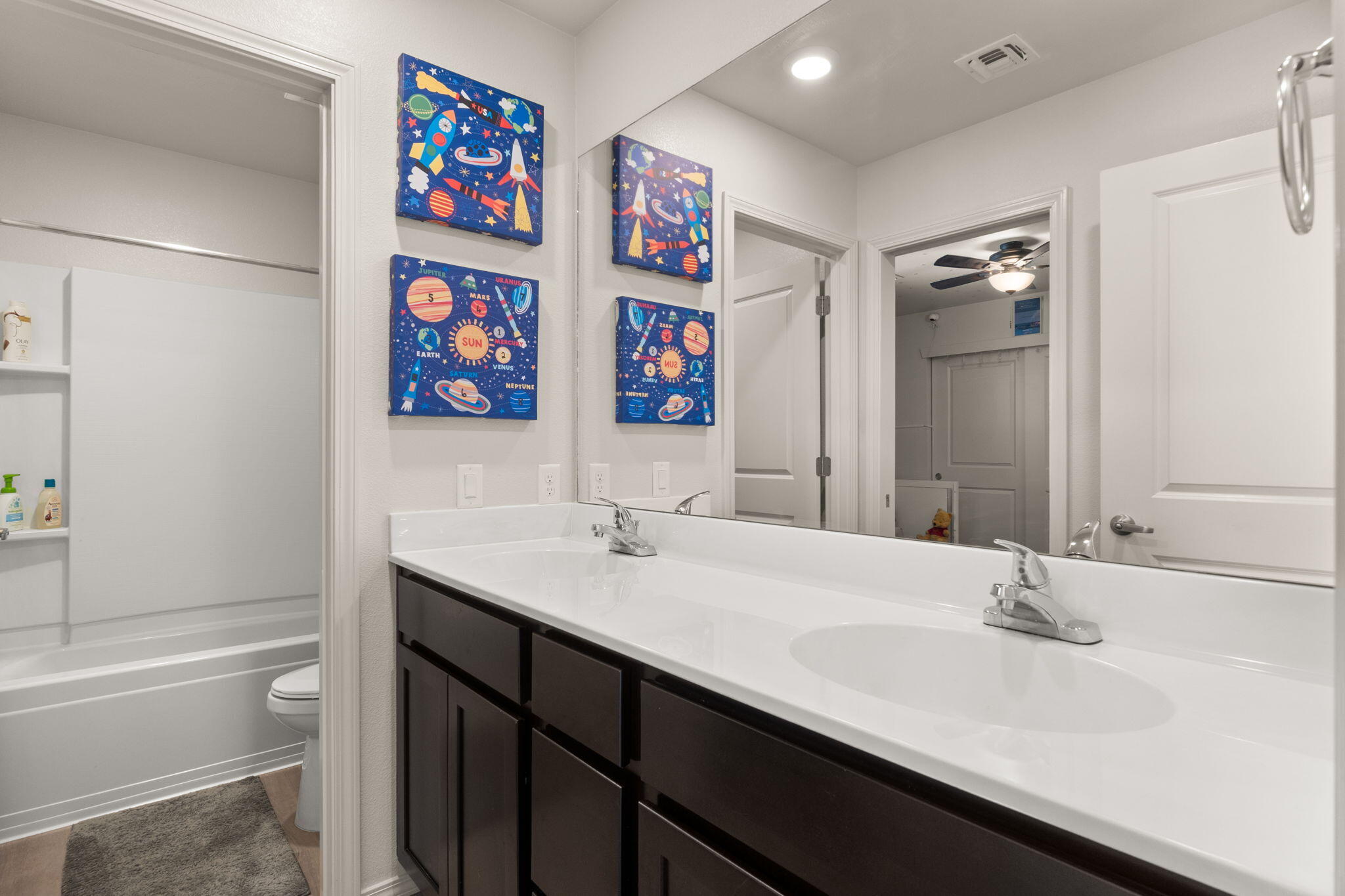 1260 TIERRA VERDE Loop