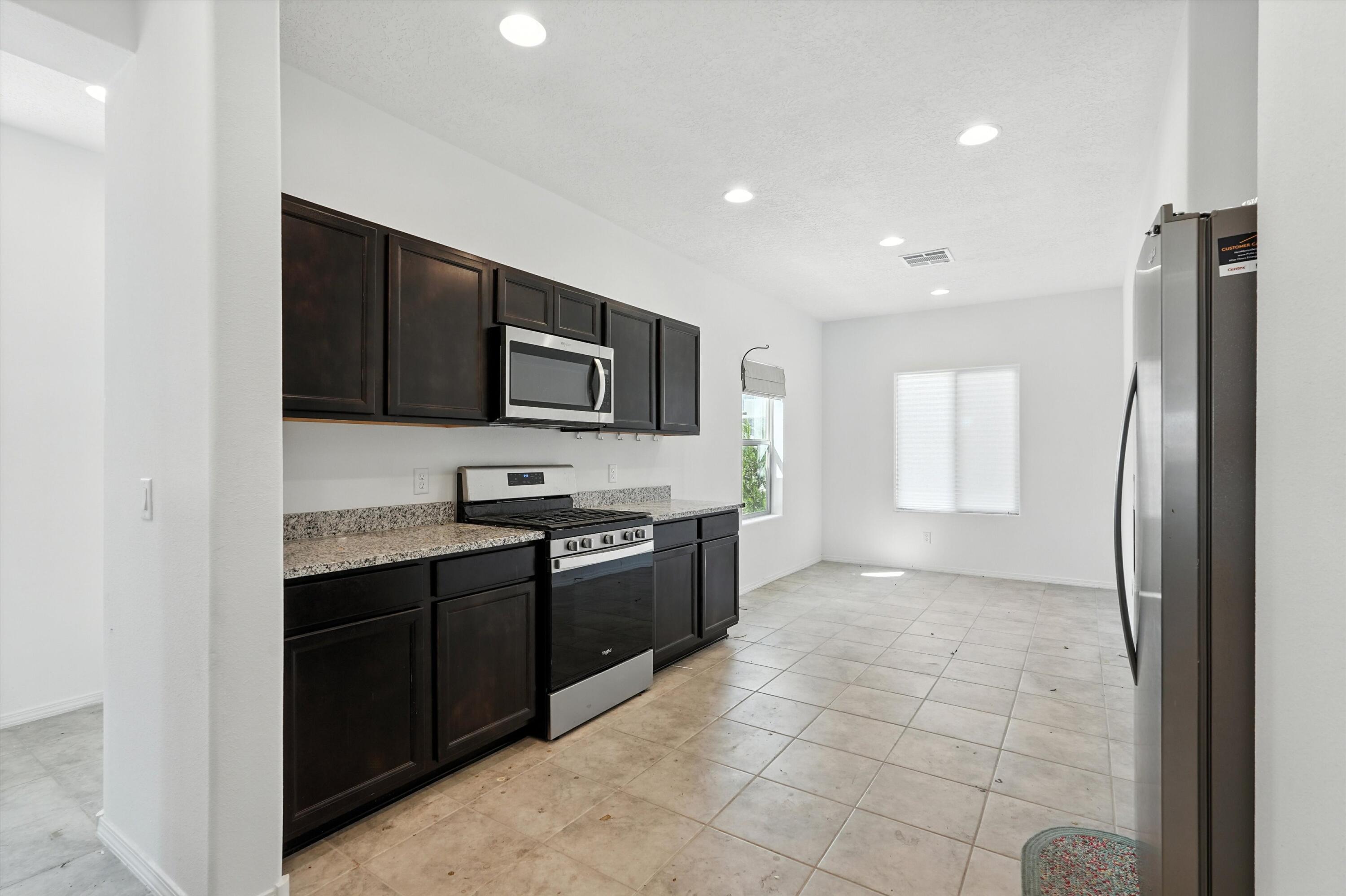 128 PRISM Avenue SW