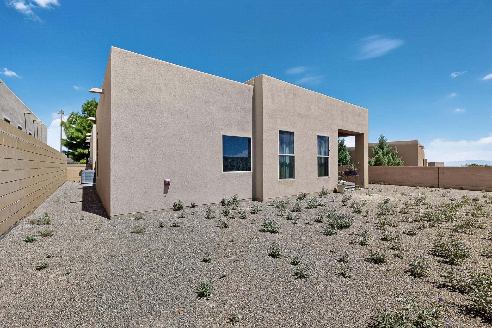 2626 Redondo Santa Fe