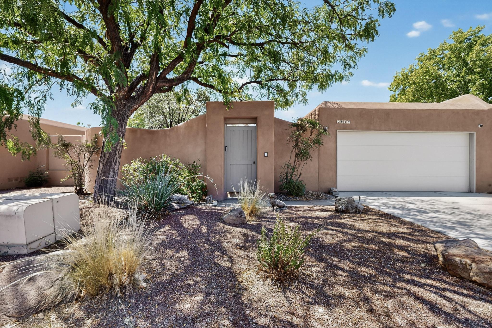 2828 DON PANCHO Road NW