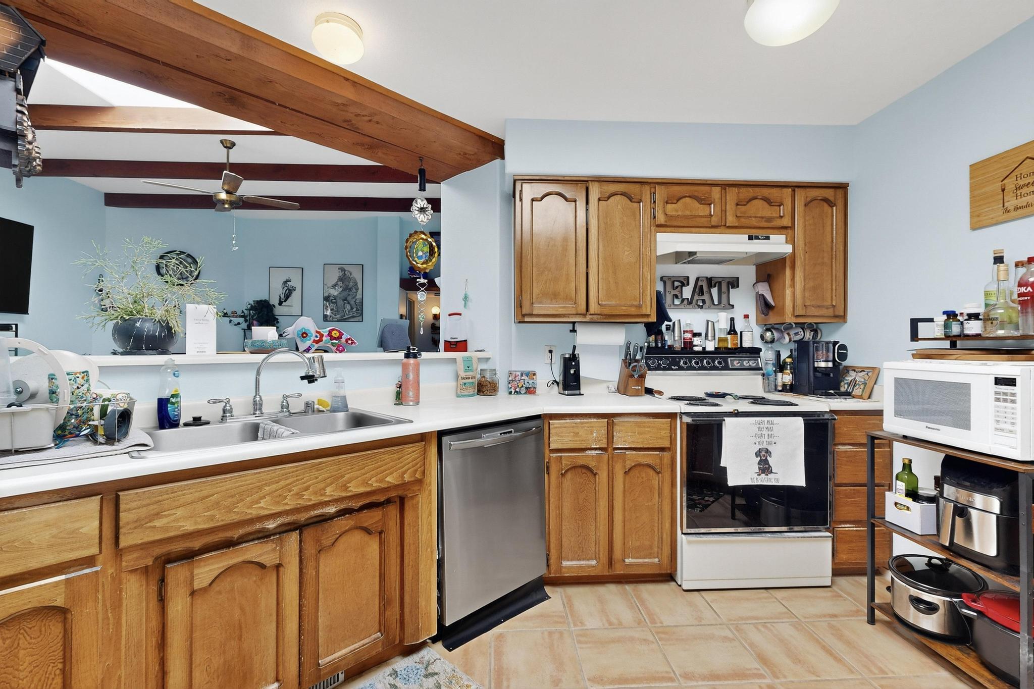 2828 DON PANCHO Road NW