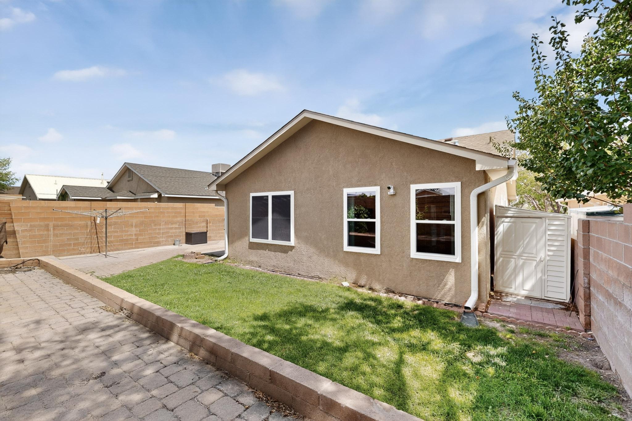 4333 SNOW HEIGHTS Circle SE