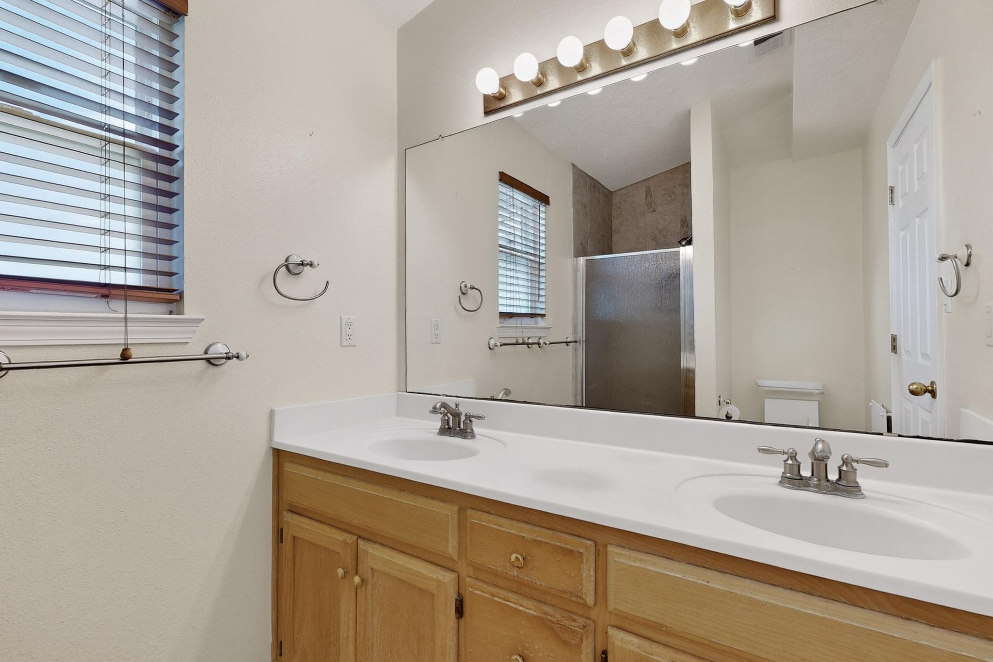 4333 SNOW HEIGHTS Circle SE