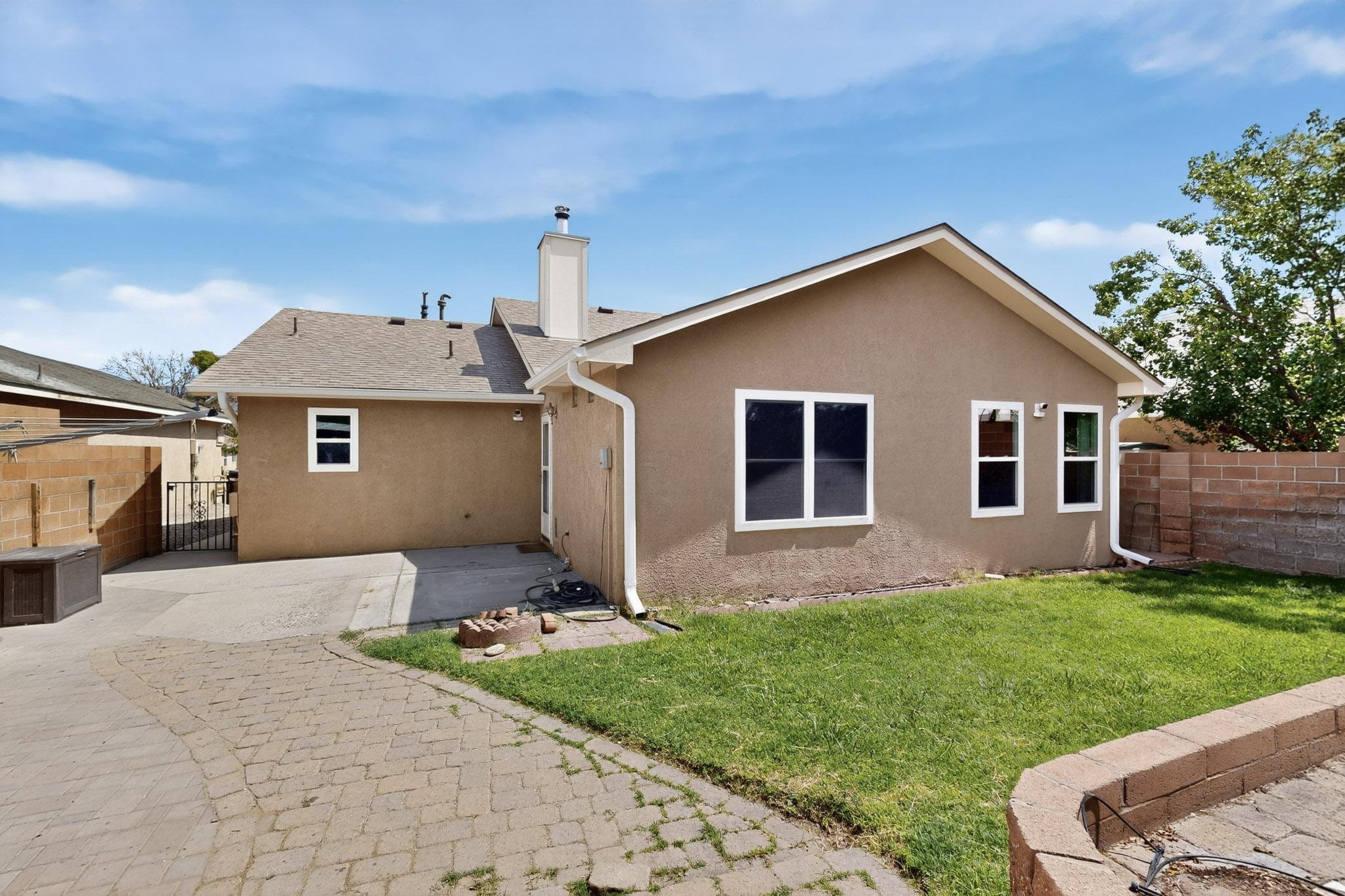 4333 SNOW HEIGHTS Circle SE