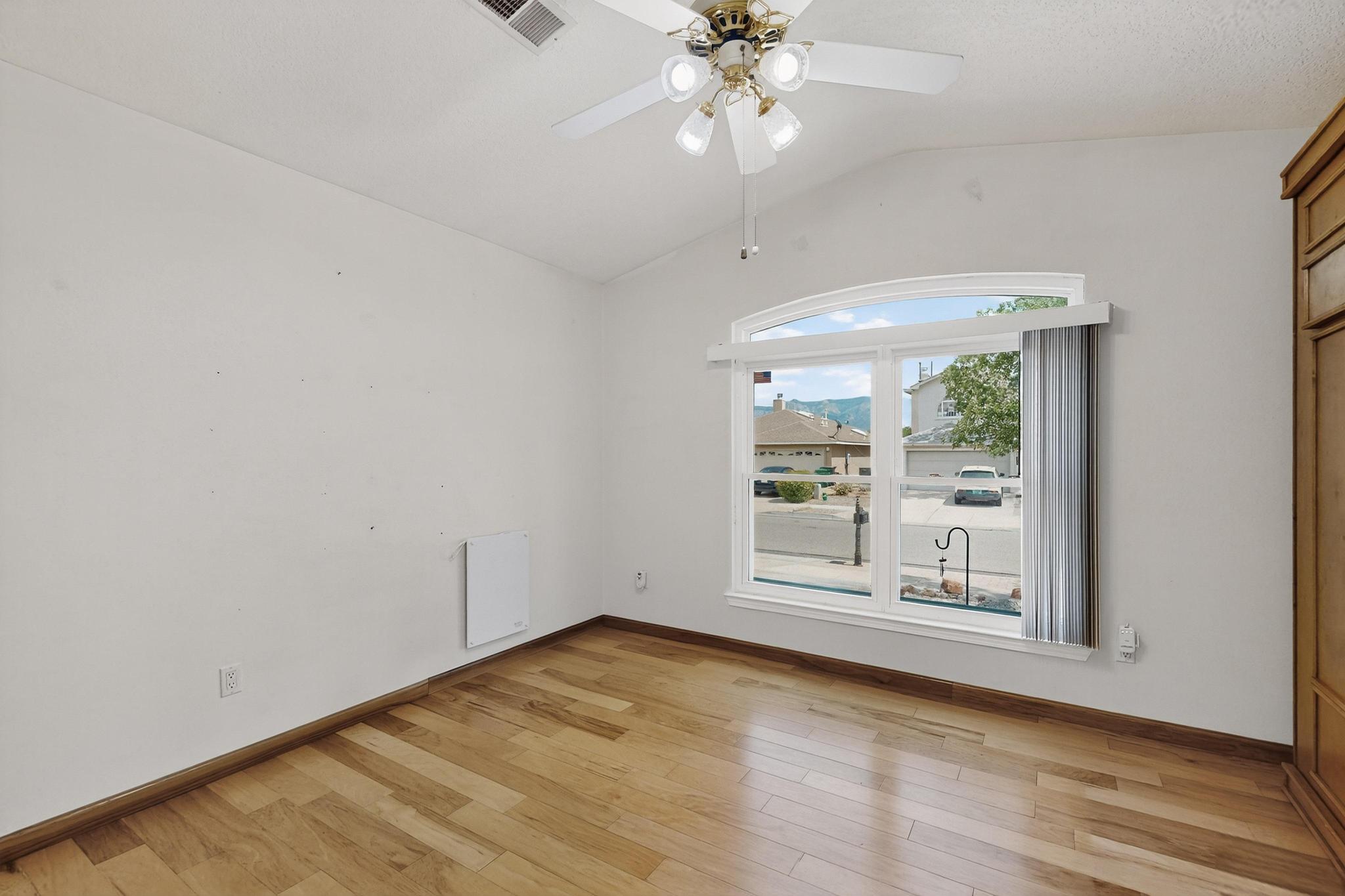 4333 SNOW HEIGHTS Circle SE