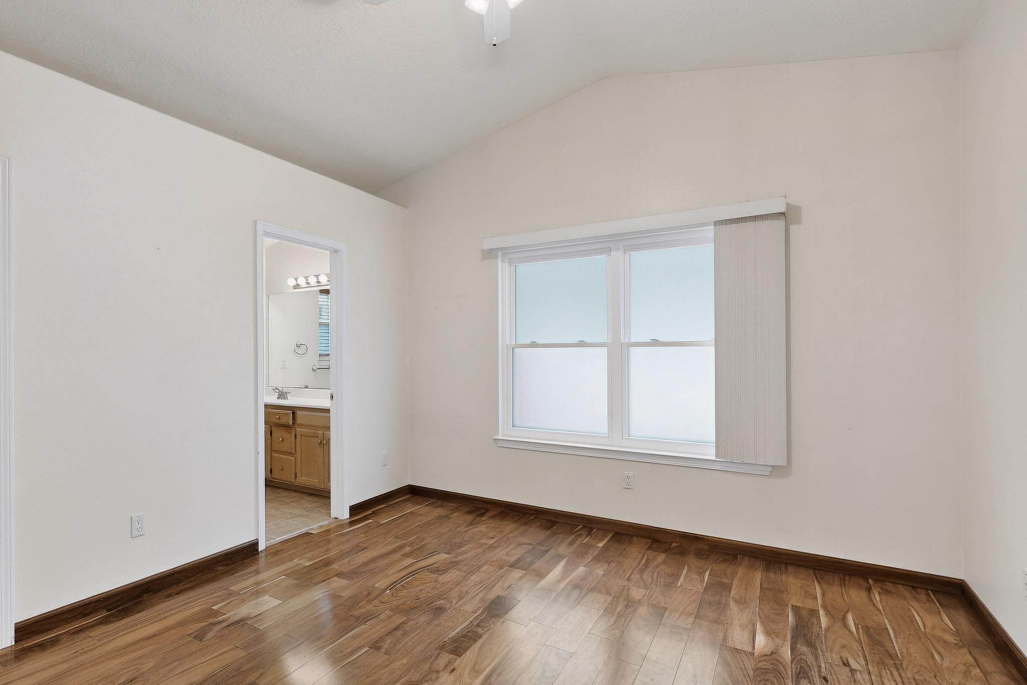 4333 SNOW HEIGHTS Circle SE