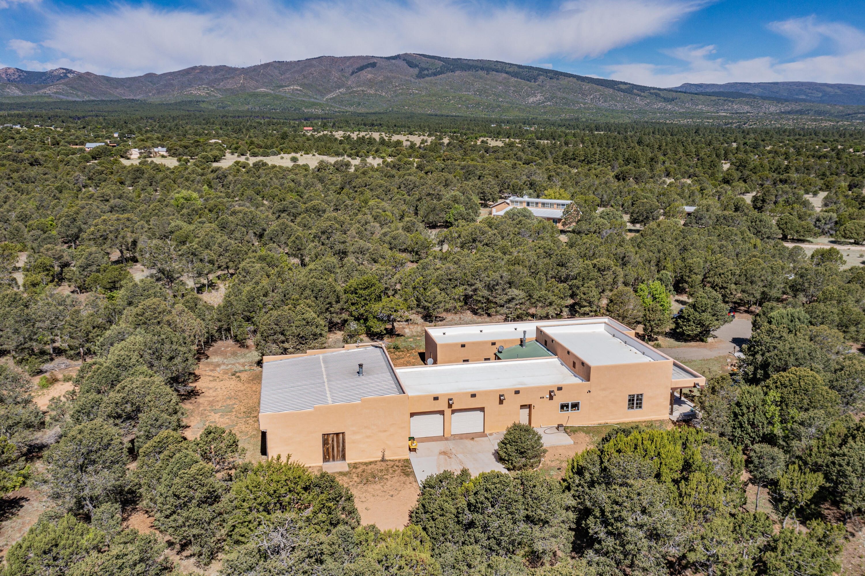 112 TEN PINES Road